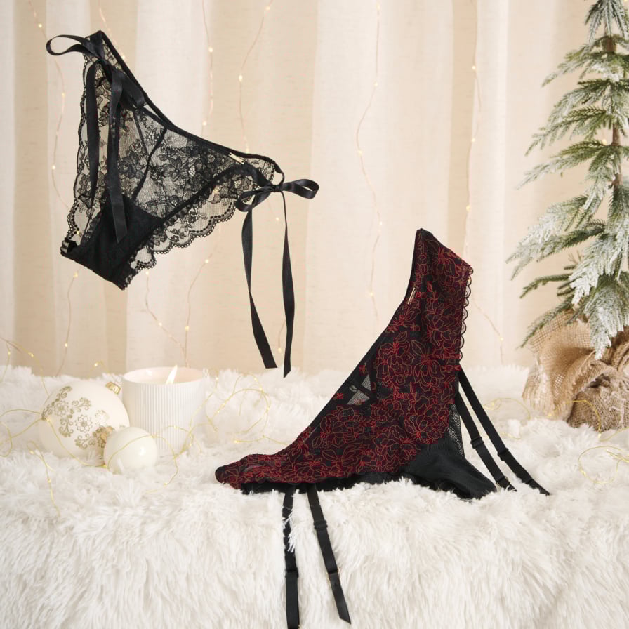 Dark blue floral patterned panty