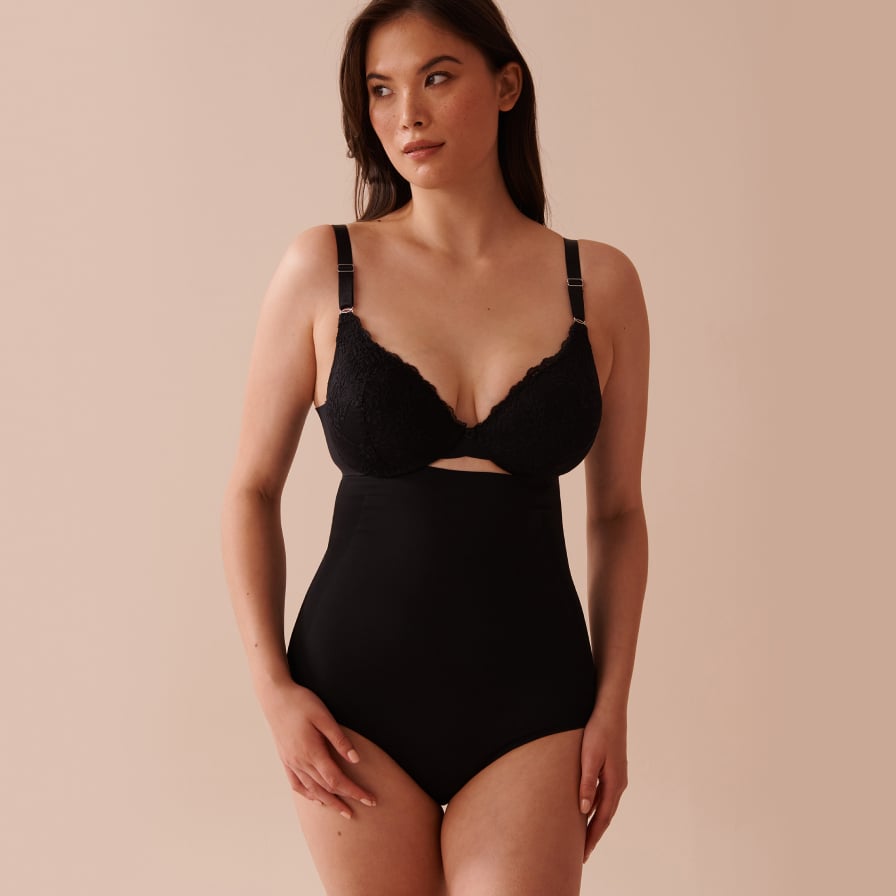 Mannequin in black strong support panties