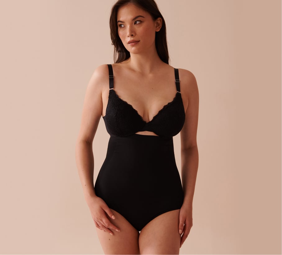 Mannequin in black strong support panties