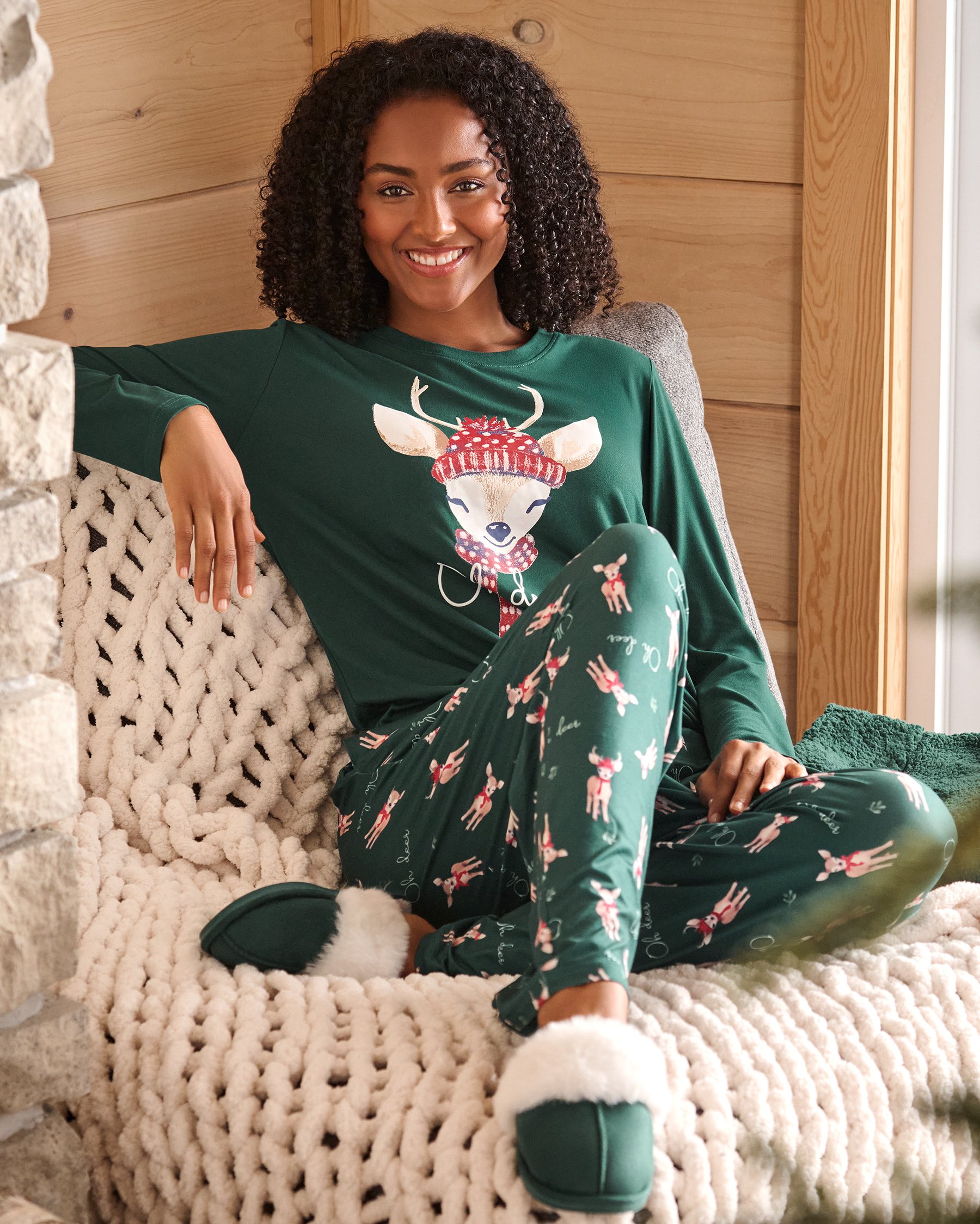 LA VIE EN ROSE Deer Print Super Soft Pajama Pants Fir Green/Deers 40200794 - View2