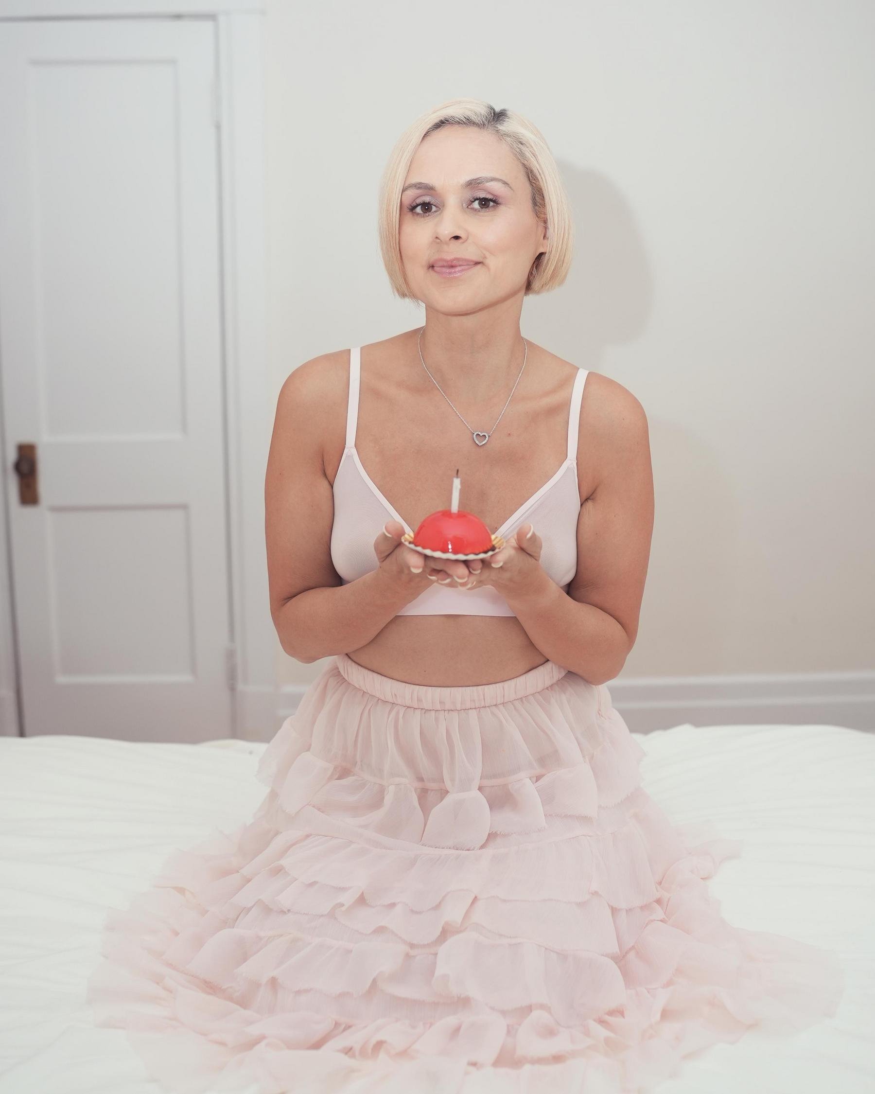 LA VIE EN ROSE Bralette en résille transparente Rose 10100152 - Voir1