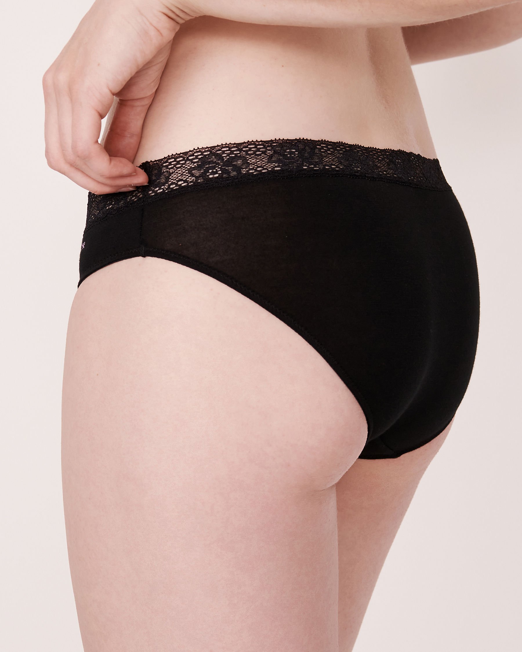 LA VIE EN ROSE Bikini Panty Black 845-212-0-00 - View2