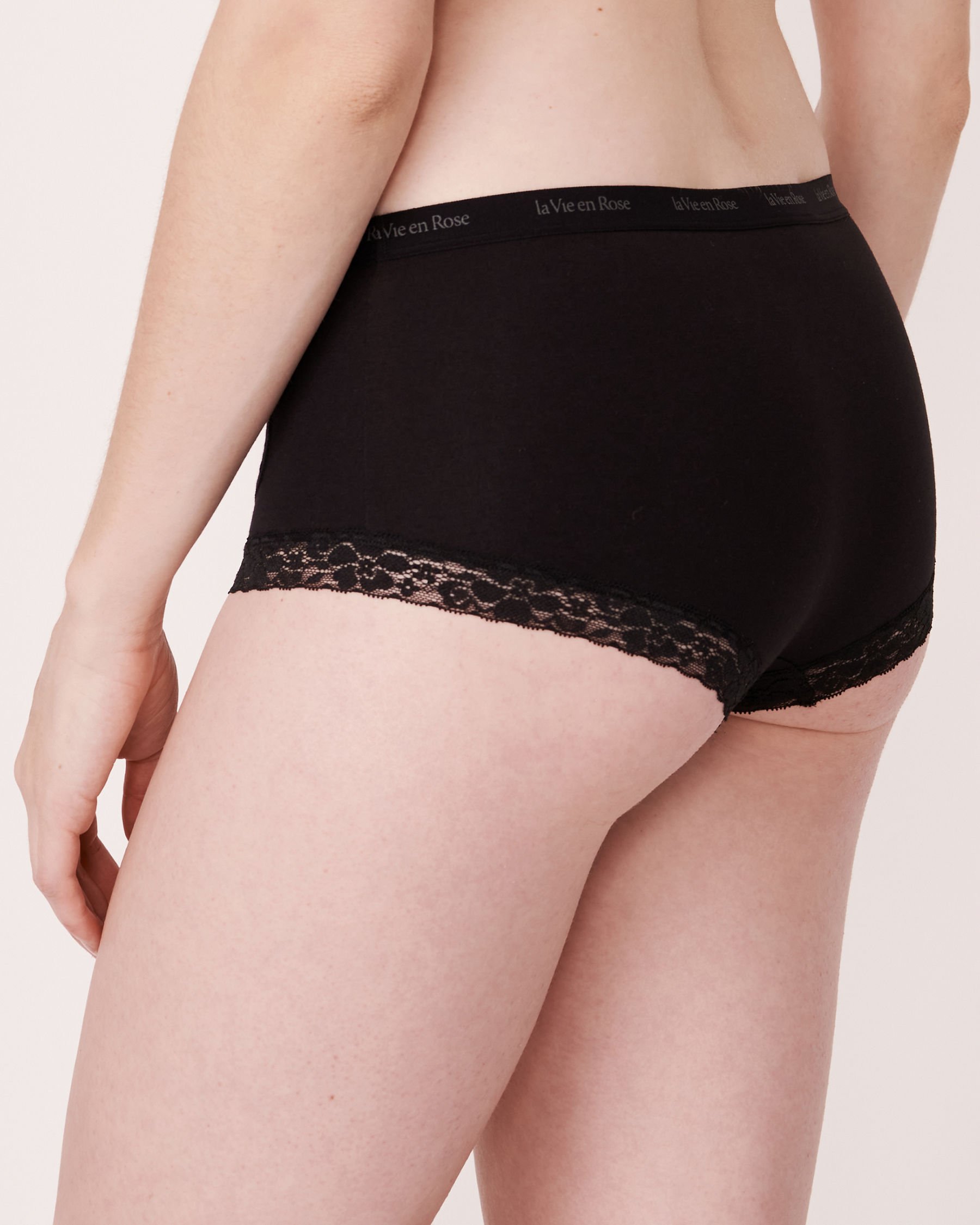 LA VIE EN ROSE Cotton and Lace Detail Boyleg Panty Black 179-213-0-00 - View2