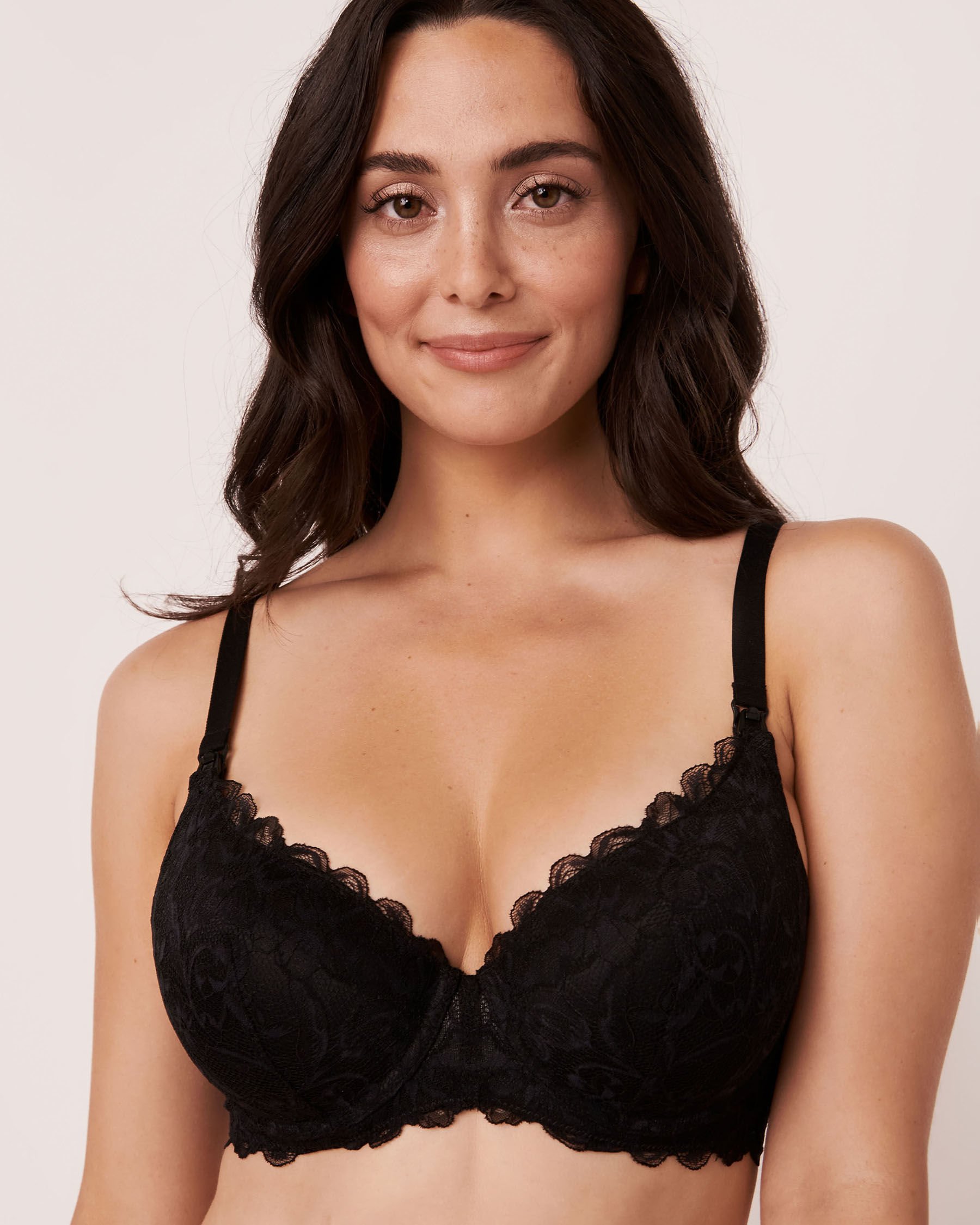LA VIE EN ROSE Nursing Lightly Lined Lace Bra Black 10200067 - View1
