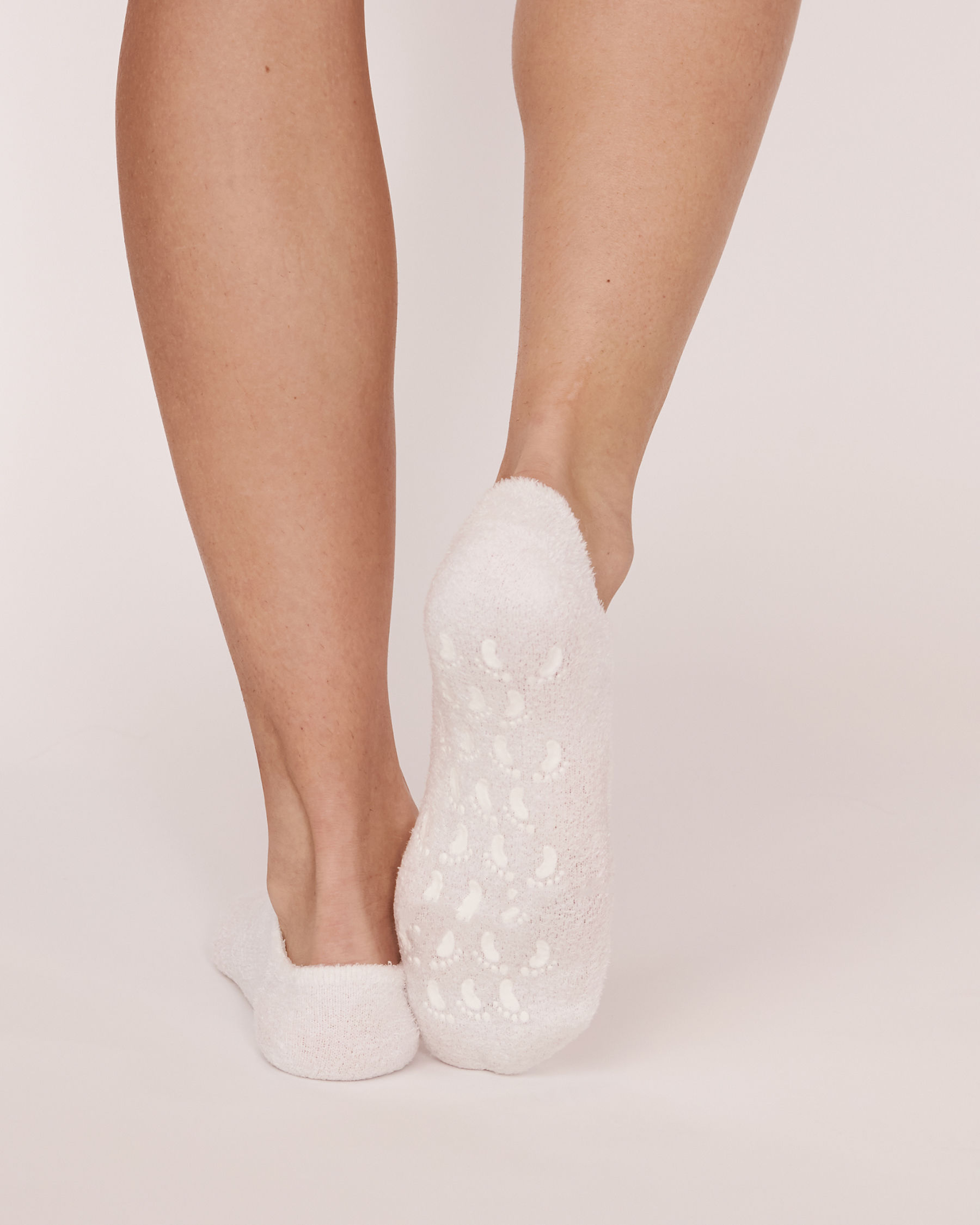 LA VIE EN ROSE Eucalyptus Moisturizing Gel Socks White 431-514-0-00 - View2