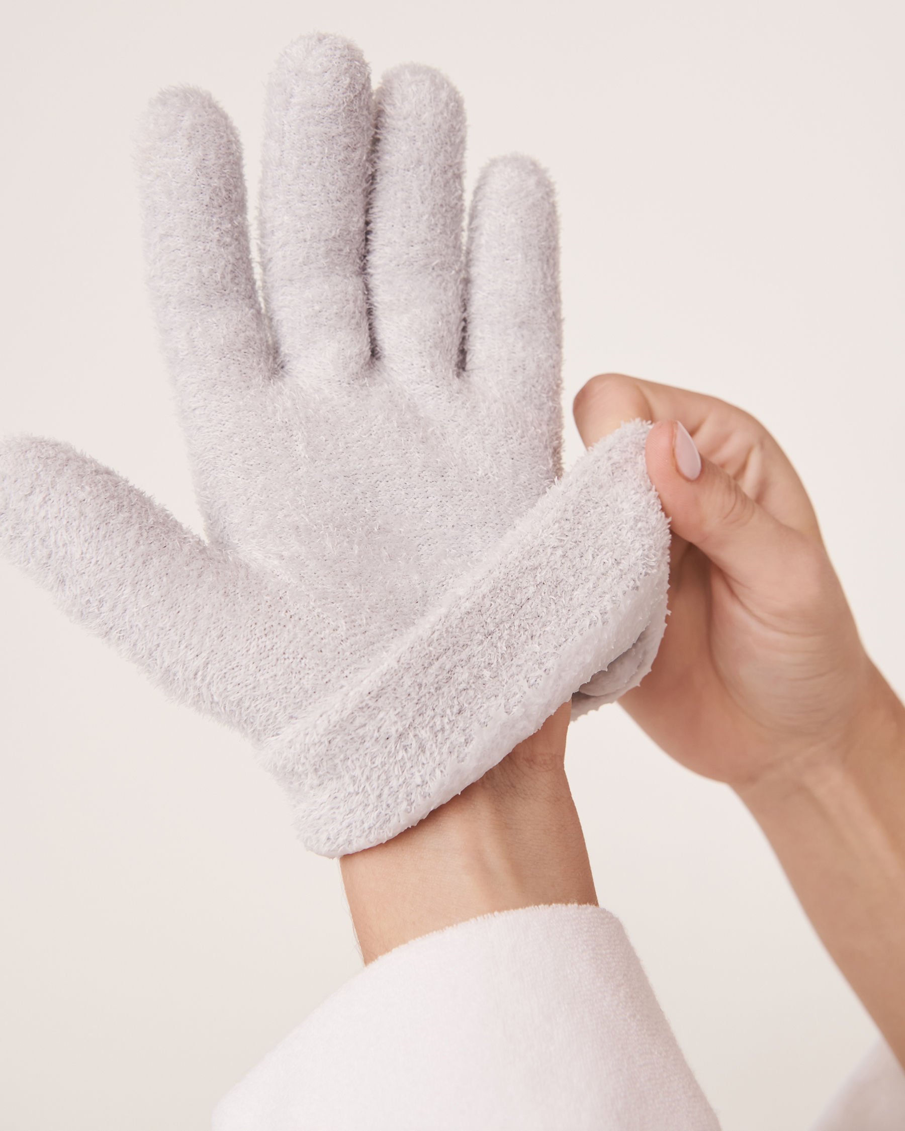 LA VIE EN ROSE Gants avec gel hydratant lavande Gris 431-527-1-00 - Voir1