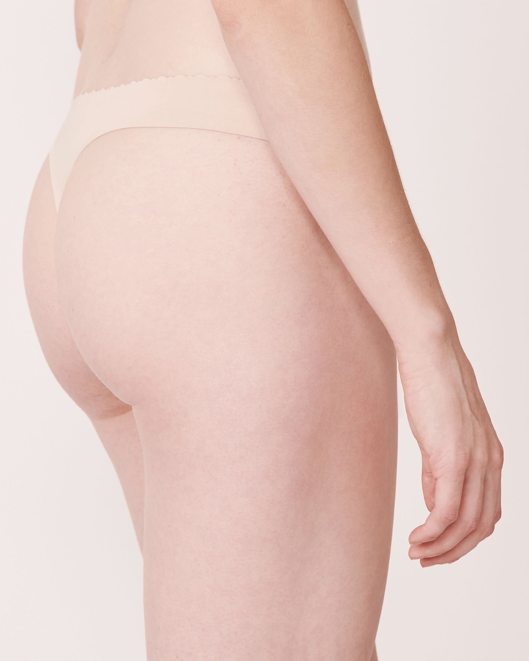 LA VIE EN ROSE Culotte tanga microfibre contours fusionnés Champagne 712-121-0-00 - View2