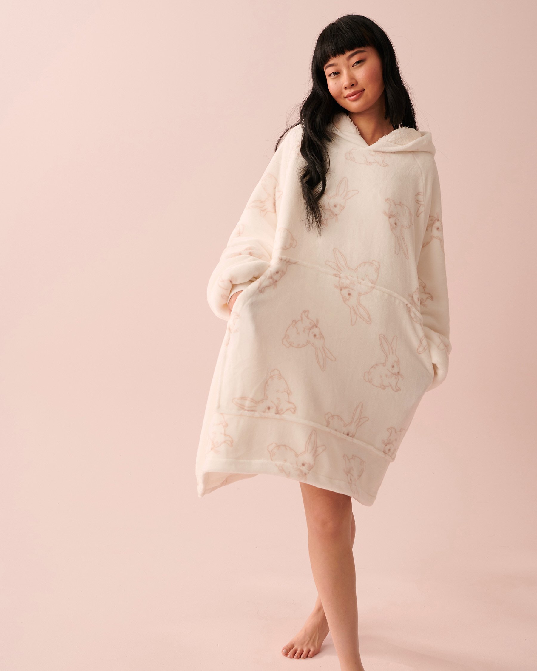 LA VIE EN ROSE Soft Plush Oversized Hoodie Little bunny 40700272 - View1