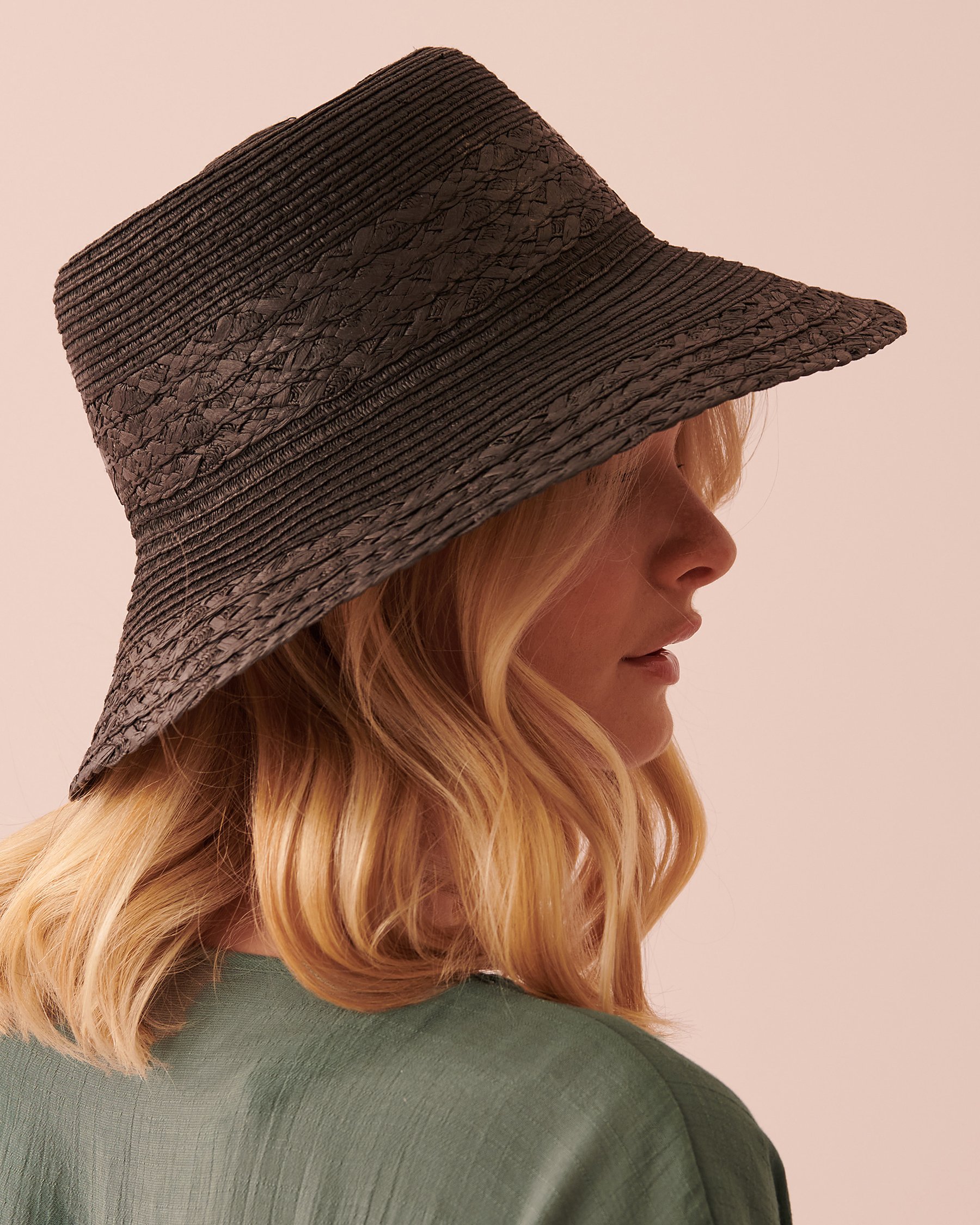 LA VIE EN ROSE AQUA Short Brim Hat Black 80500079 - View2