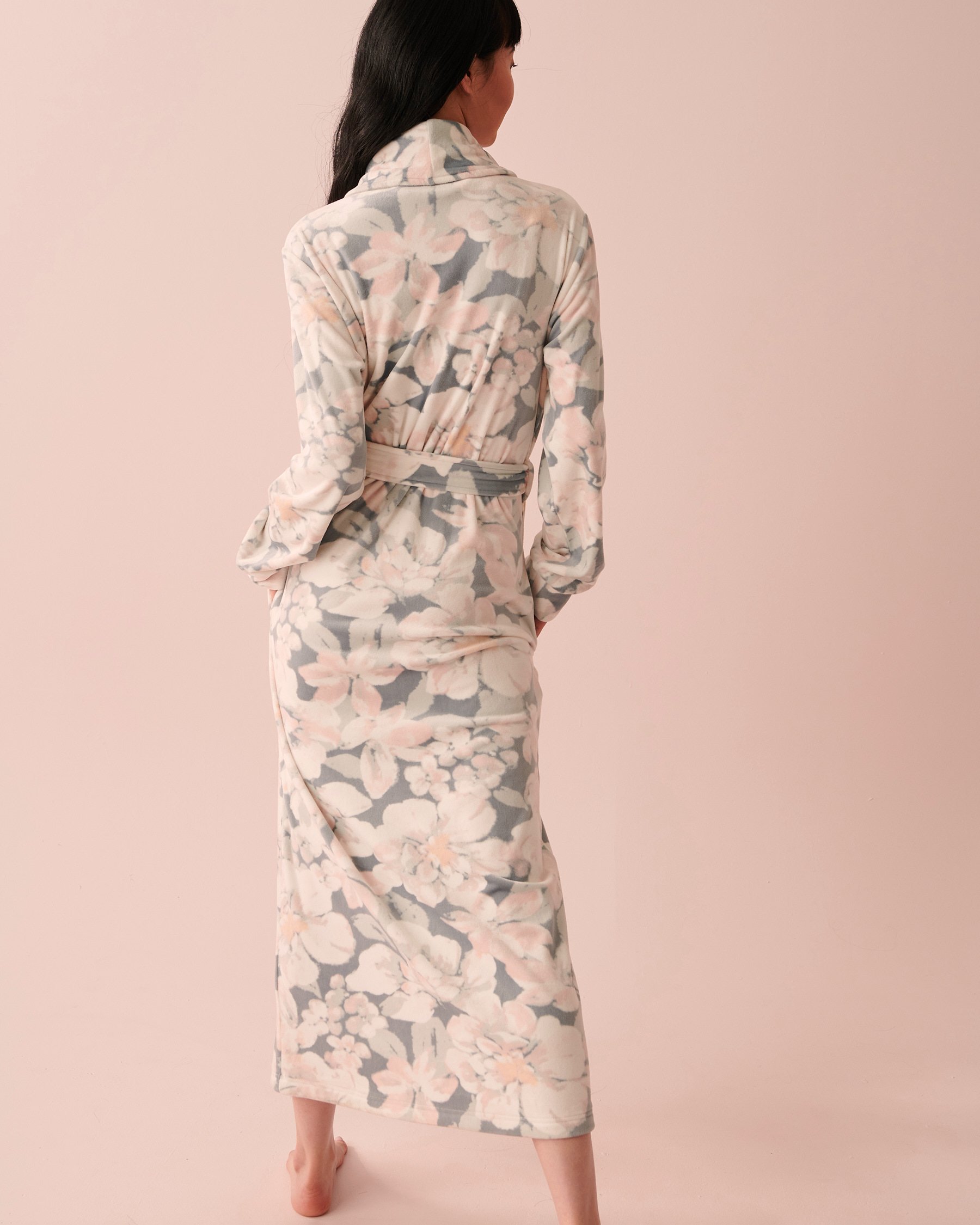 LA VIE EN ROSE Longue robe de chambre douceur veloutée Jardin florissant 40600130 - Voir2