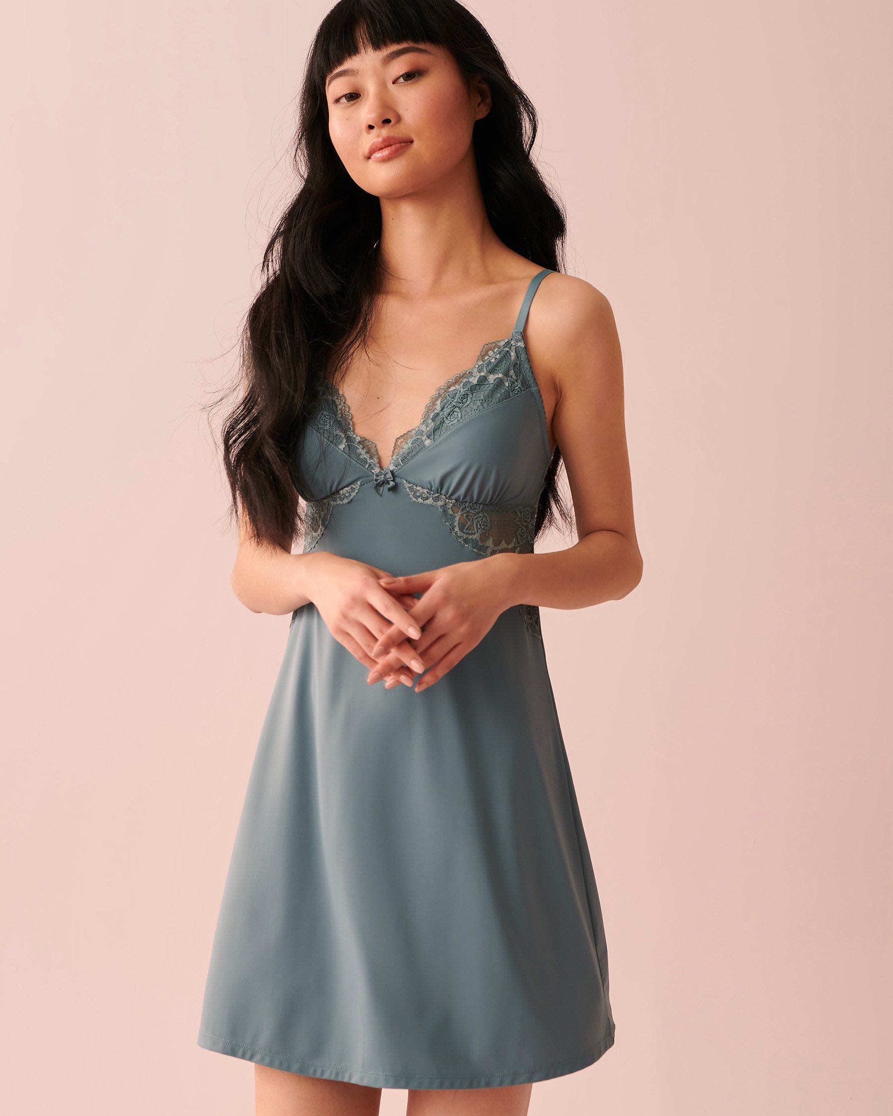 LA VIE EN ROSE Lace Detail Nightie Mist blue 60500107 - View1