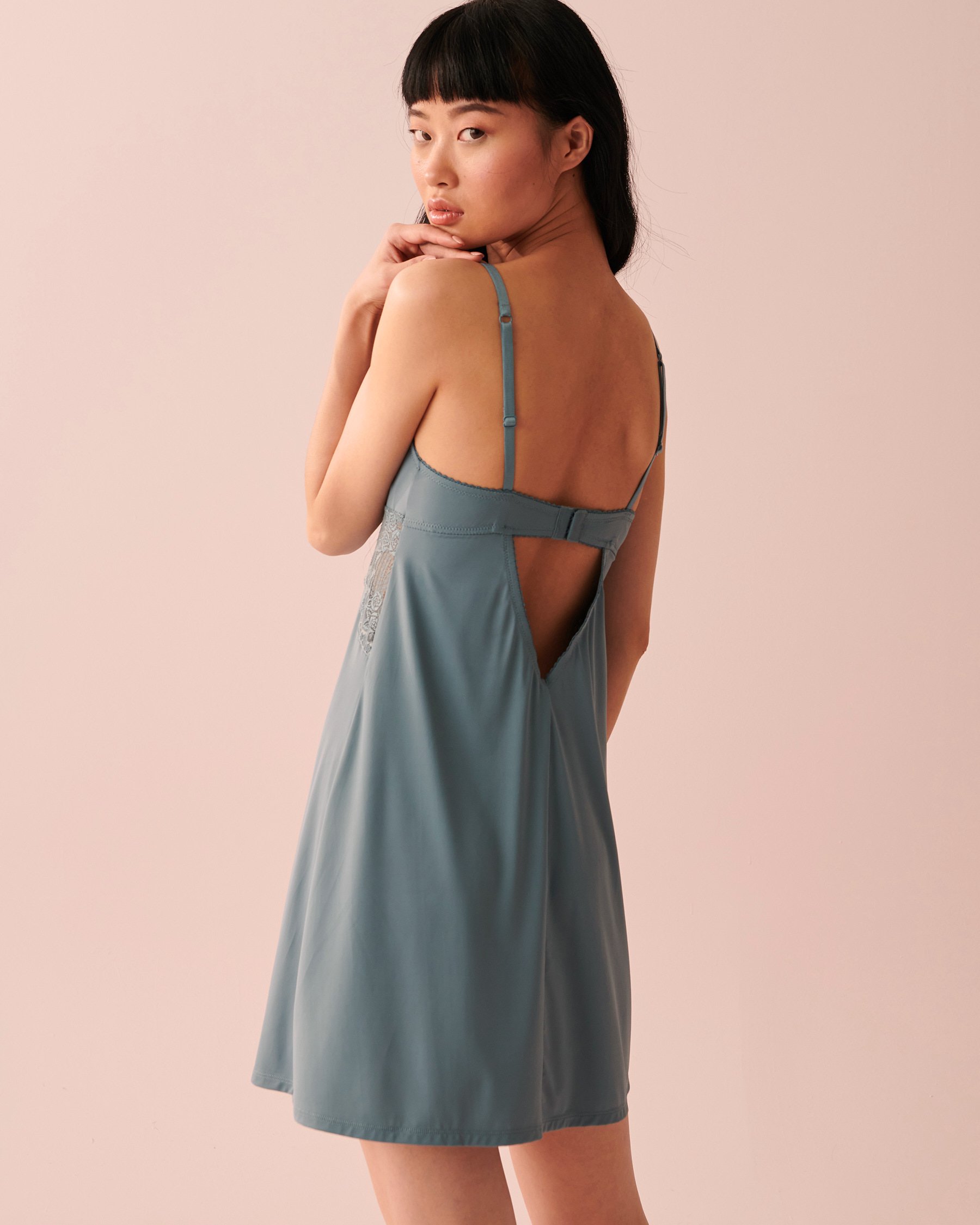 LA VIE EN ROSE Lace Detail Nightie Mist blue 60500107 - View2