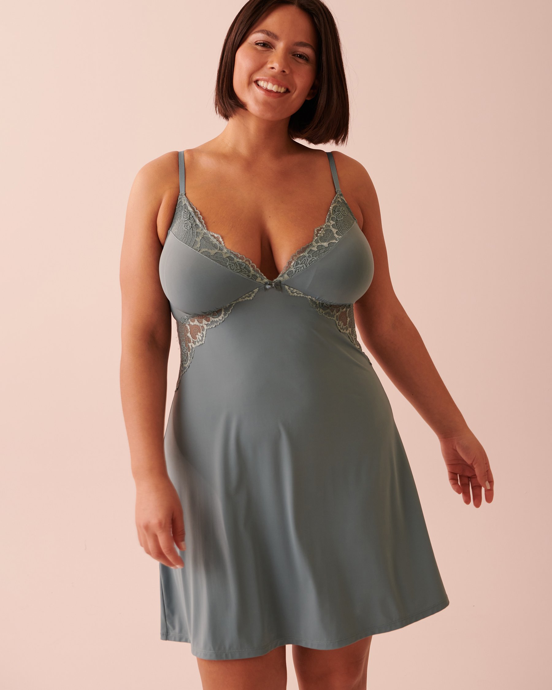 LA VIE EN ROSE Lace Detail Nightie Mist blue 60500107 - View4