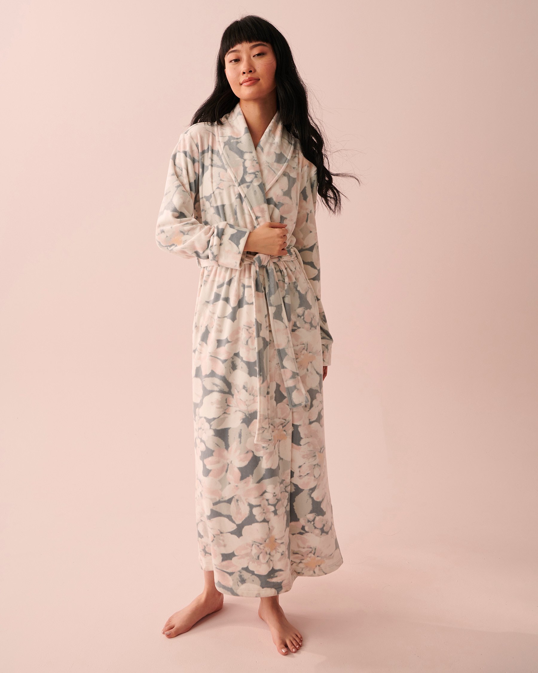 Velvety Softness Long Robe - Flourishing garden | la Vie en Rose