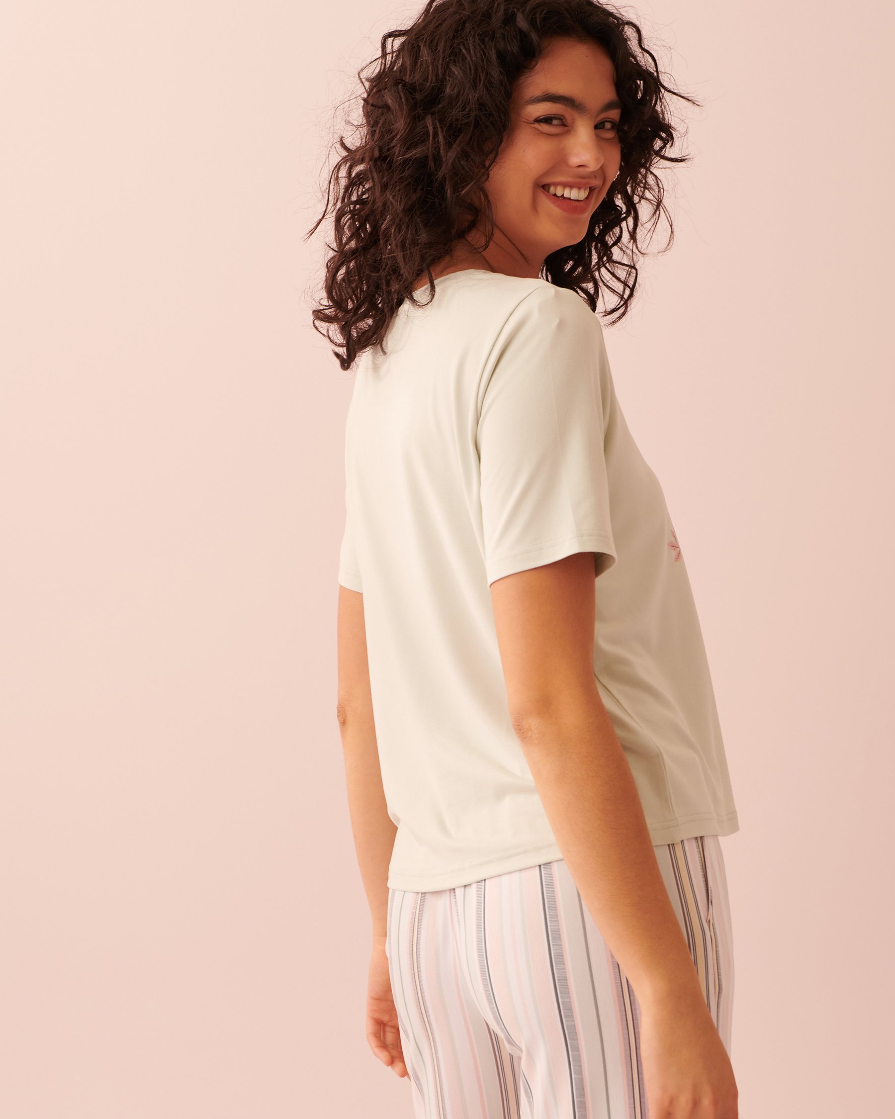 LA VIE EN ROSE T-shirt col rond ultra doux Gris nuageux 40100463 - View3