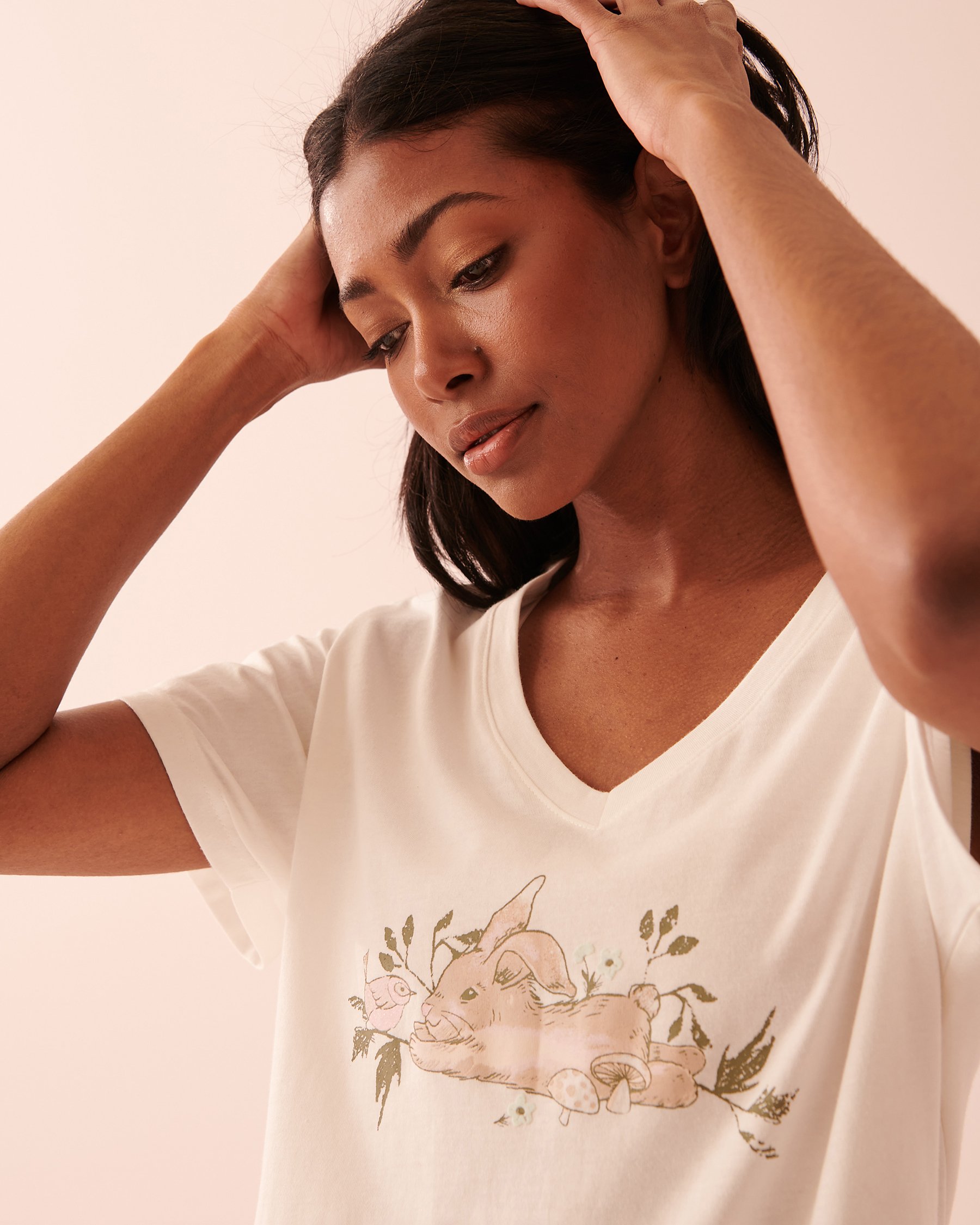 LA VIE EN ROSE T-shirt col en V en coton Blanc neige 40100469 - Voir2