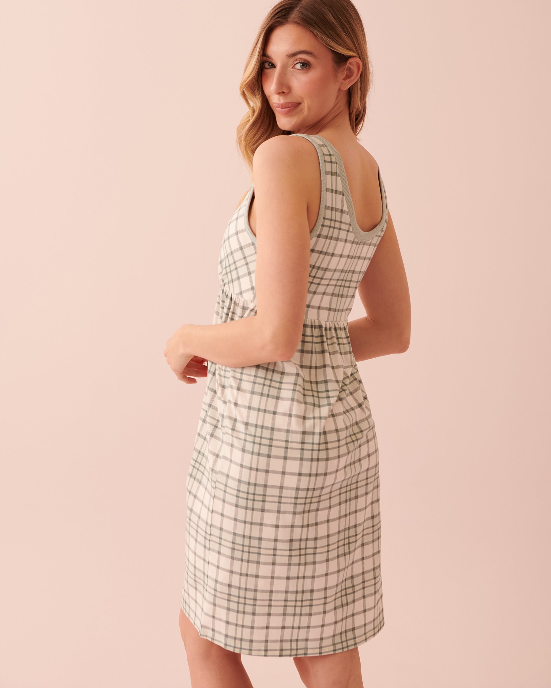 LA VIE EN ROSE Printed V-Neck Nightie Morning blue plaid 40500284 - View2