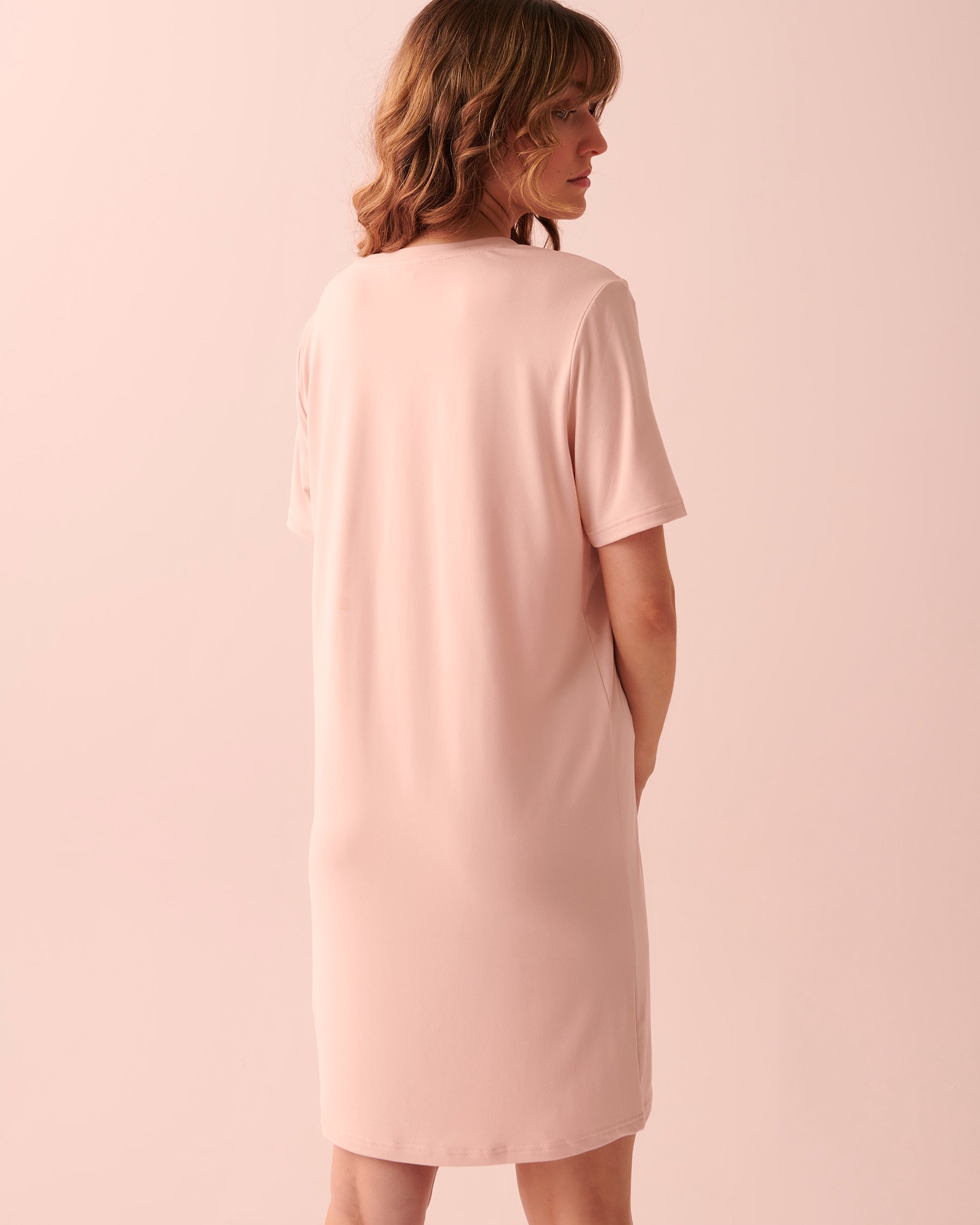 LA VIE EN ROSE Chemise de nuit manches courtes ultra douce Rose sépia 40500290 - Voir2