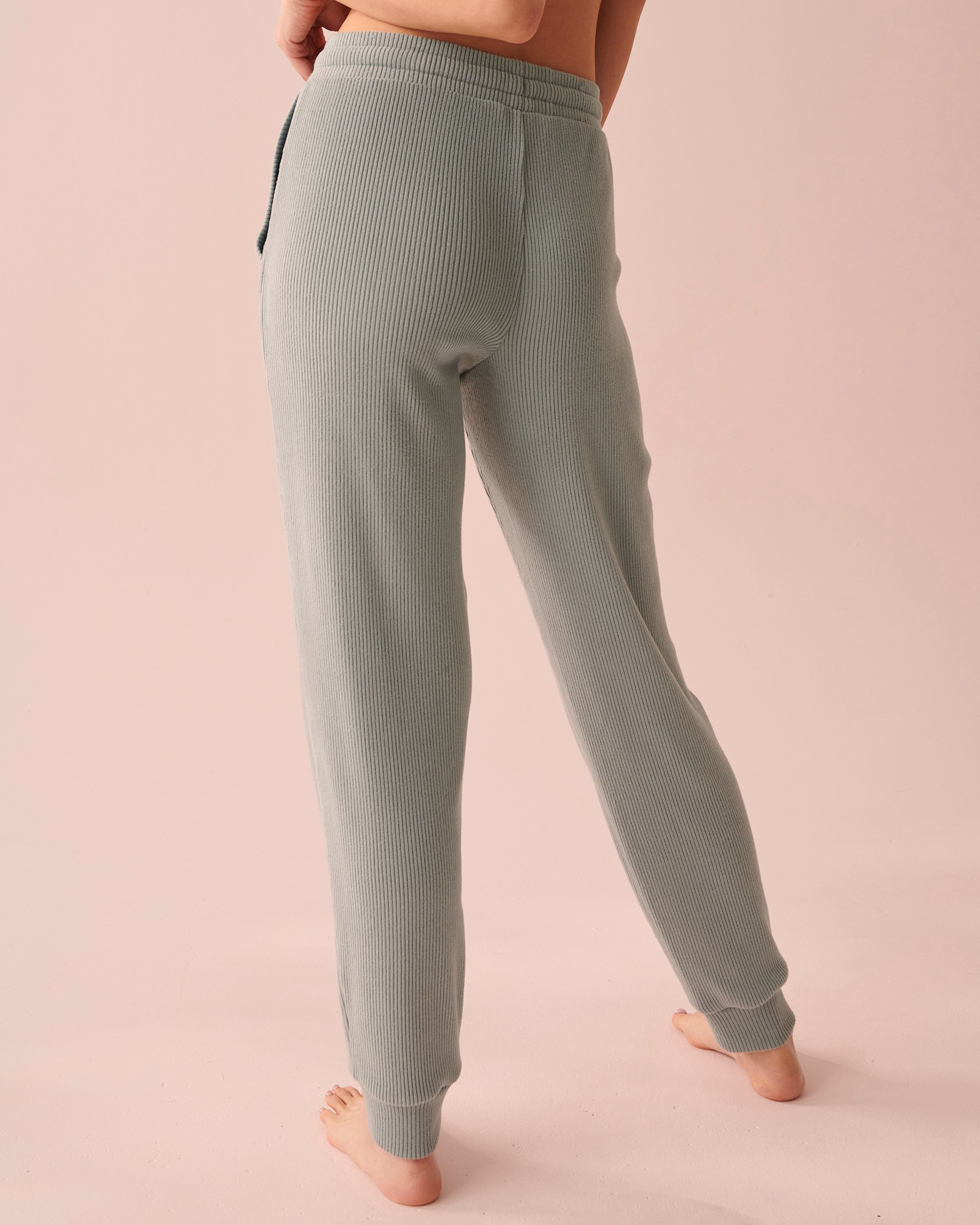 LA VIE EN ROSE Pantalon ajusté côtelé en tricot doux Bleu du matin 40200449 - View2