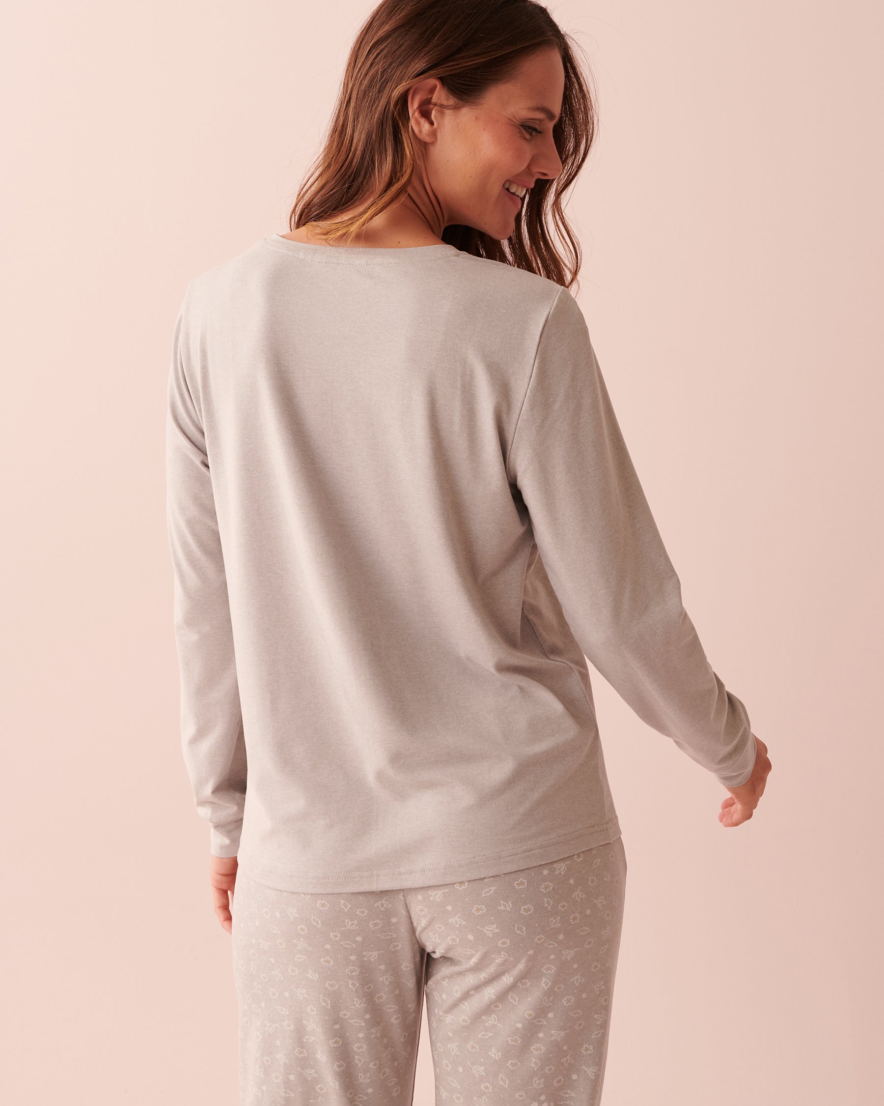 LA VIE EN ROSE Super Soft Crew Neck Long Sleeve Shirt Dusty grey 40100464 - View2