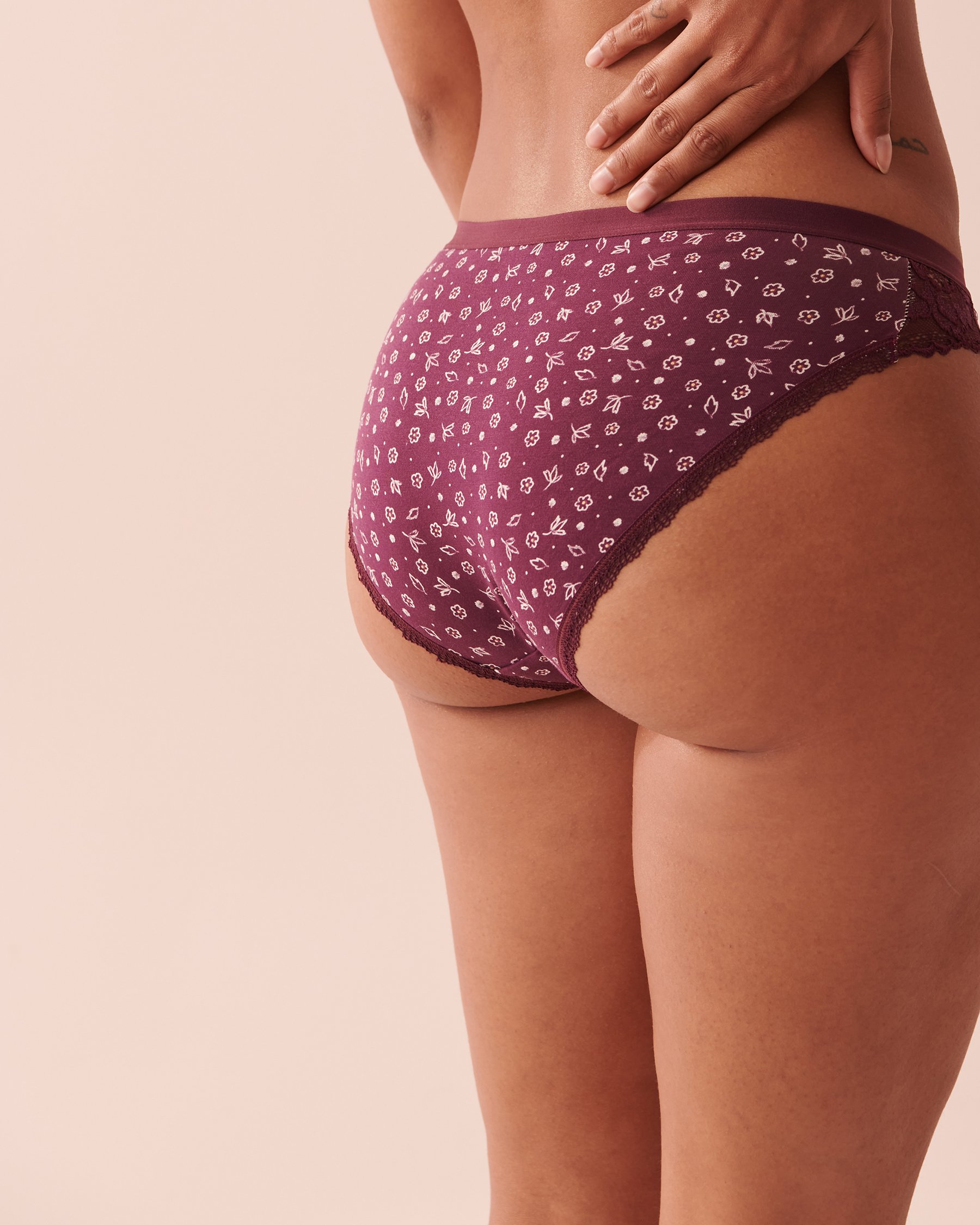 LA VIE EN ROSE Cotton and Lace Trim Bikini Panty Dark purple foliage 20100328 - View2