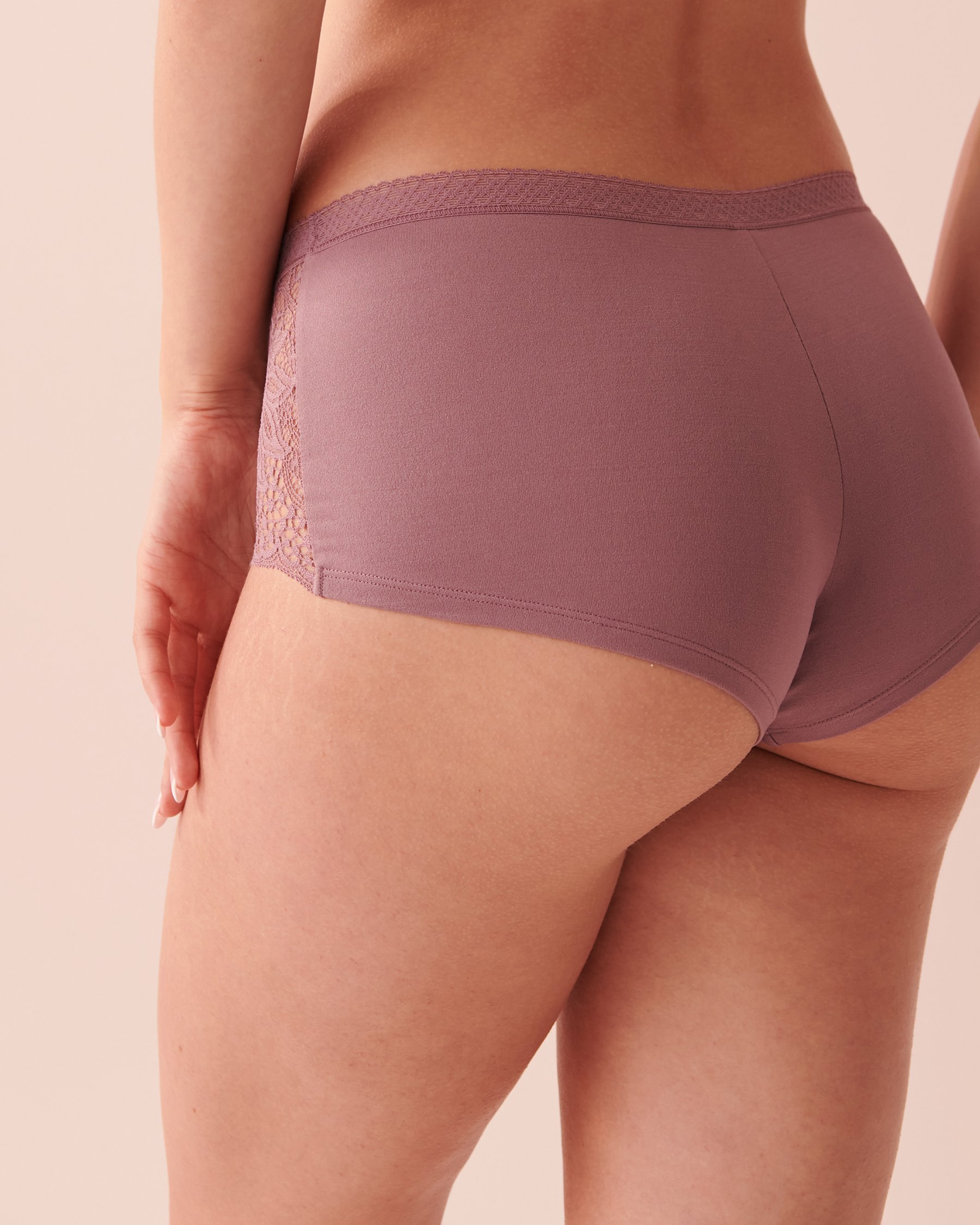 LA VIE EN ROSE Super Soft Lace Detail Boyleg Panty Mauve 20100340 - View2
