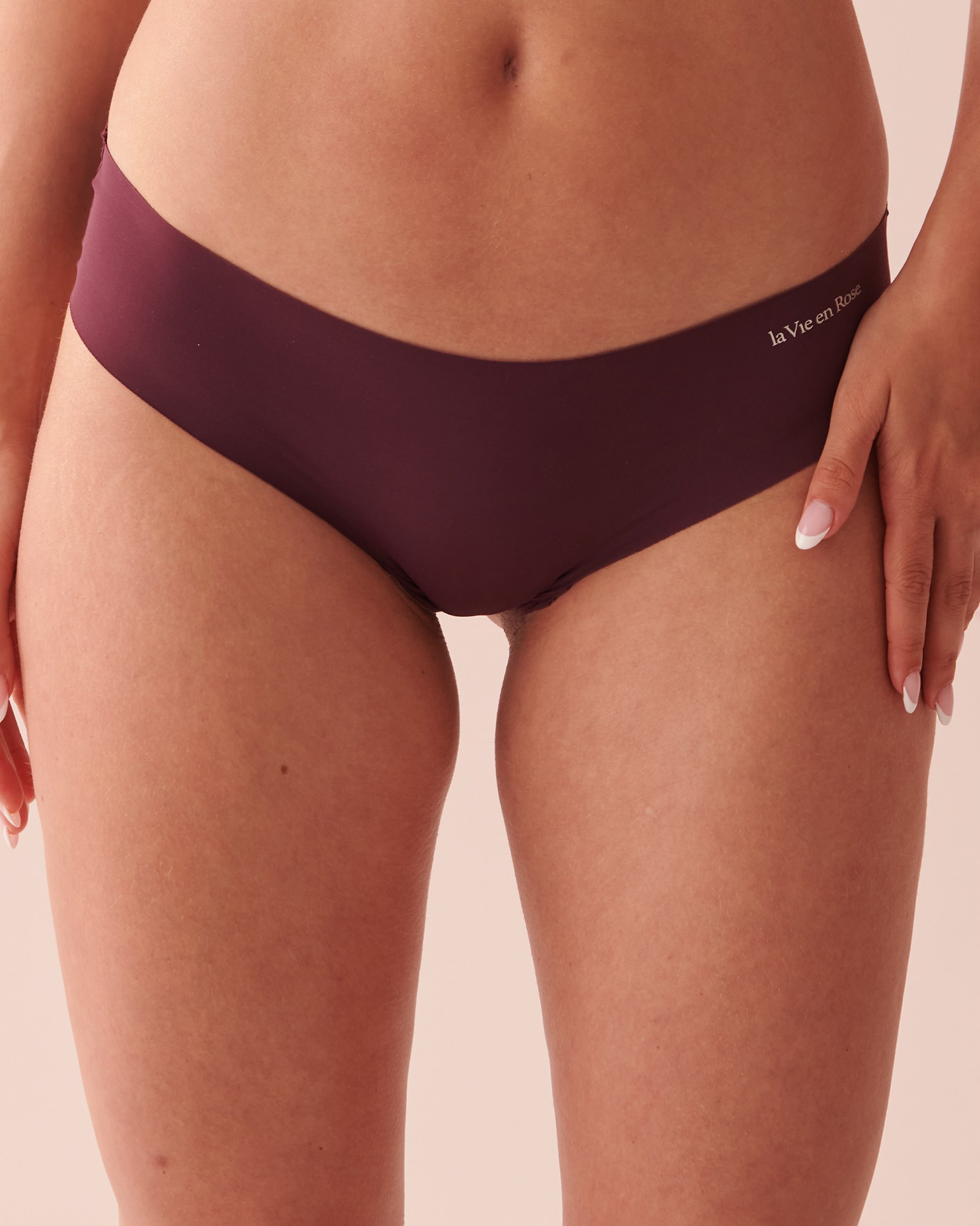 LA VIE EN ROSE Microfiber No-show Cheeky Panty Dark purple 20200361 - View1