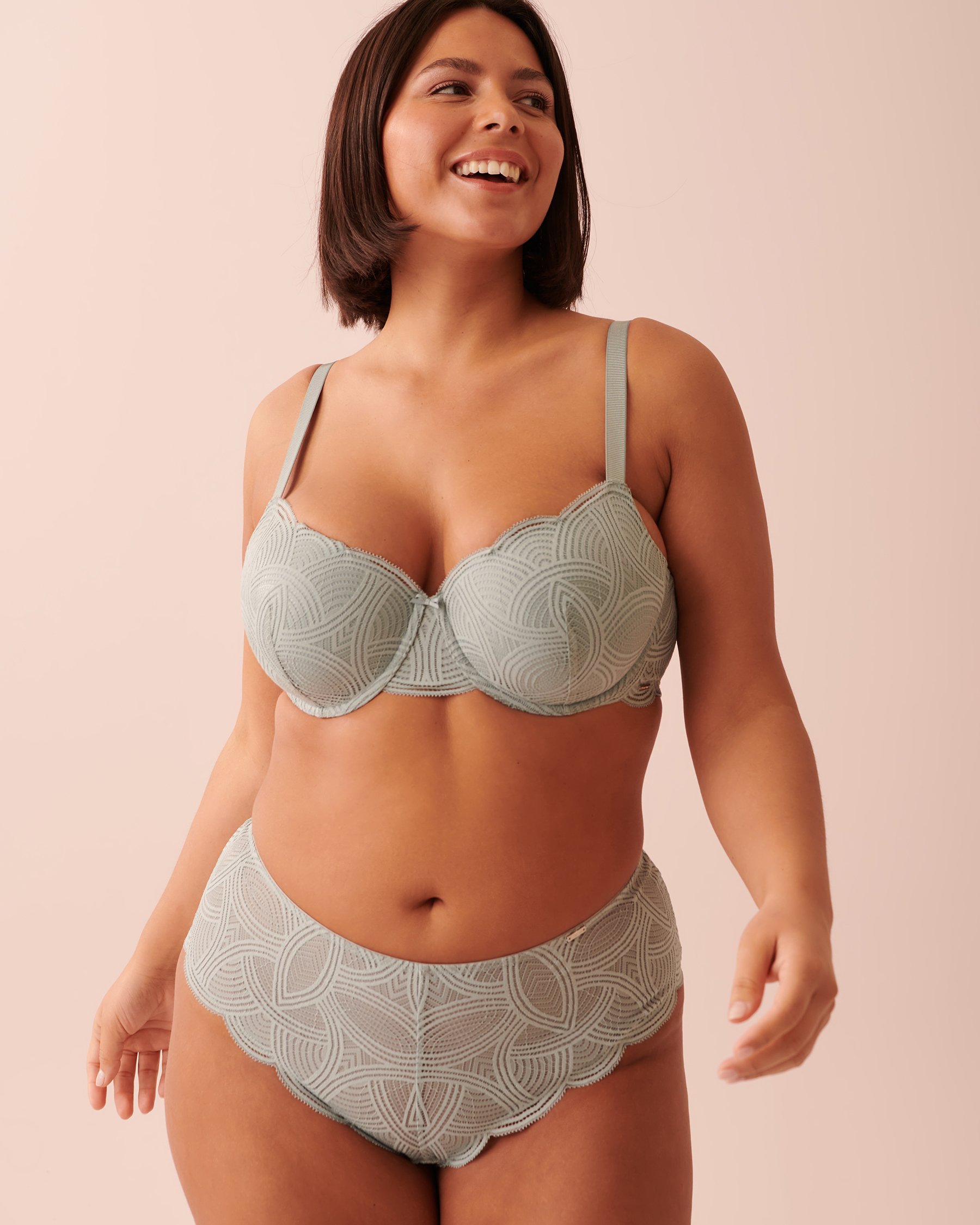 LA VIE EN ROSE Culotte aux hanches en dentelle Bleu du matin 20300230 - Voir6