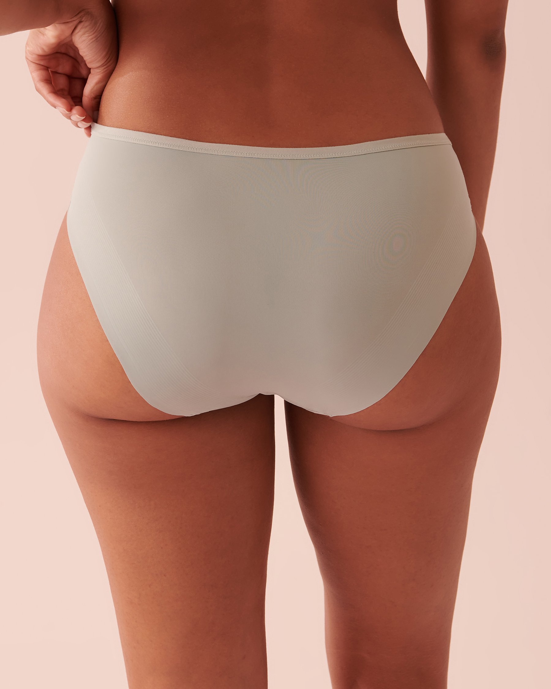 LA VIE EN ROSE Microfiber Sleek Back Bikini Panty Morning blue 20300242 - View2