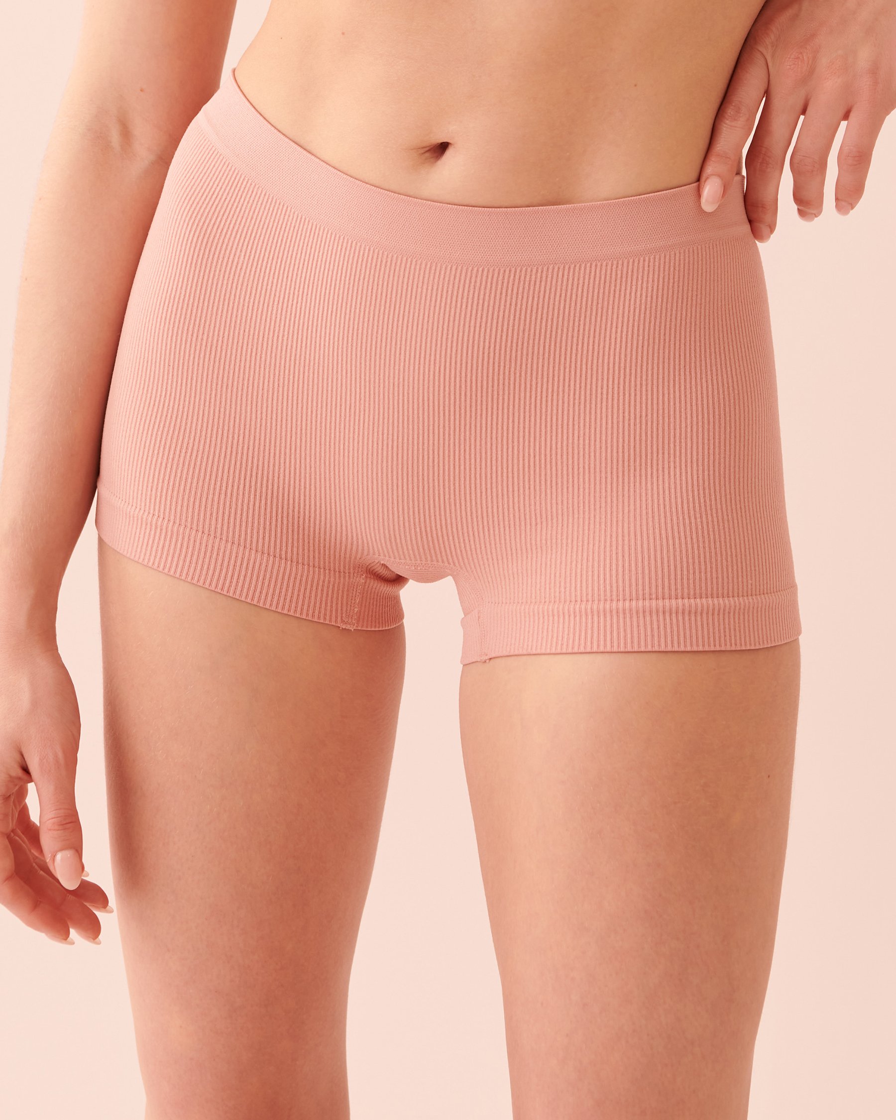 LA VIE EN ROSE Seamless Fabric Ribbed Boyleg Panty Pink peony 20300224 - View4