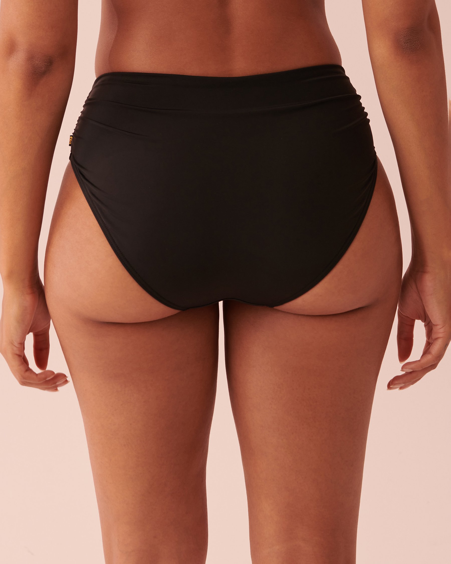 LA VIE EN ROSE AQUA SOLID Mid Waist Bikini Bottom Black 70300460 - View2