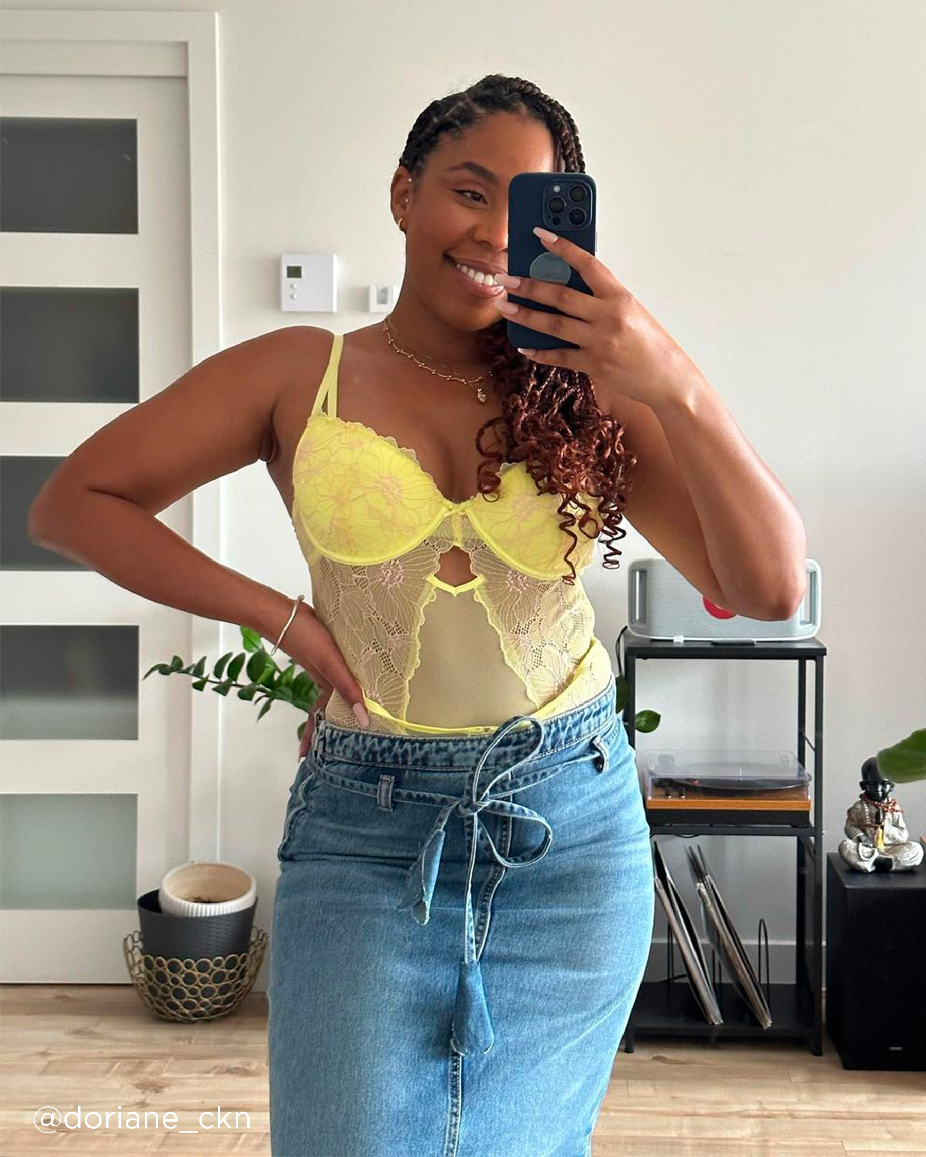 LA VIE EN ROSE Lace and Mesh Open Back Teddy Yellow 60300058 - View7