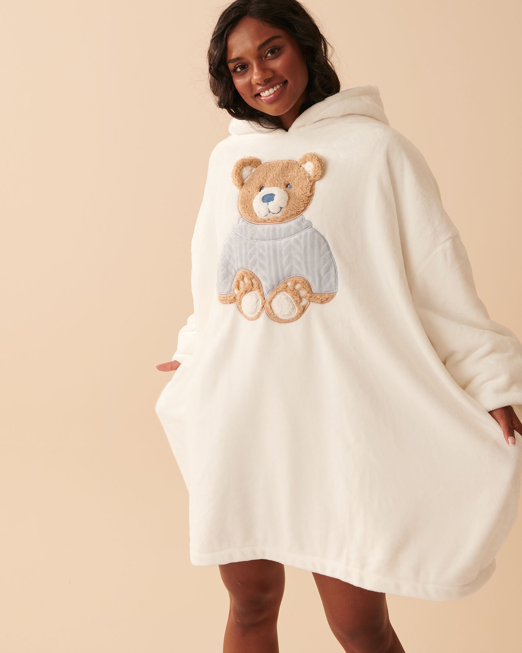 LA VIE EN ROSE Cute Bear Oversized Hoodie Snow white 40700281 - View4