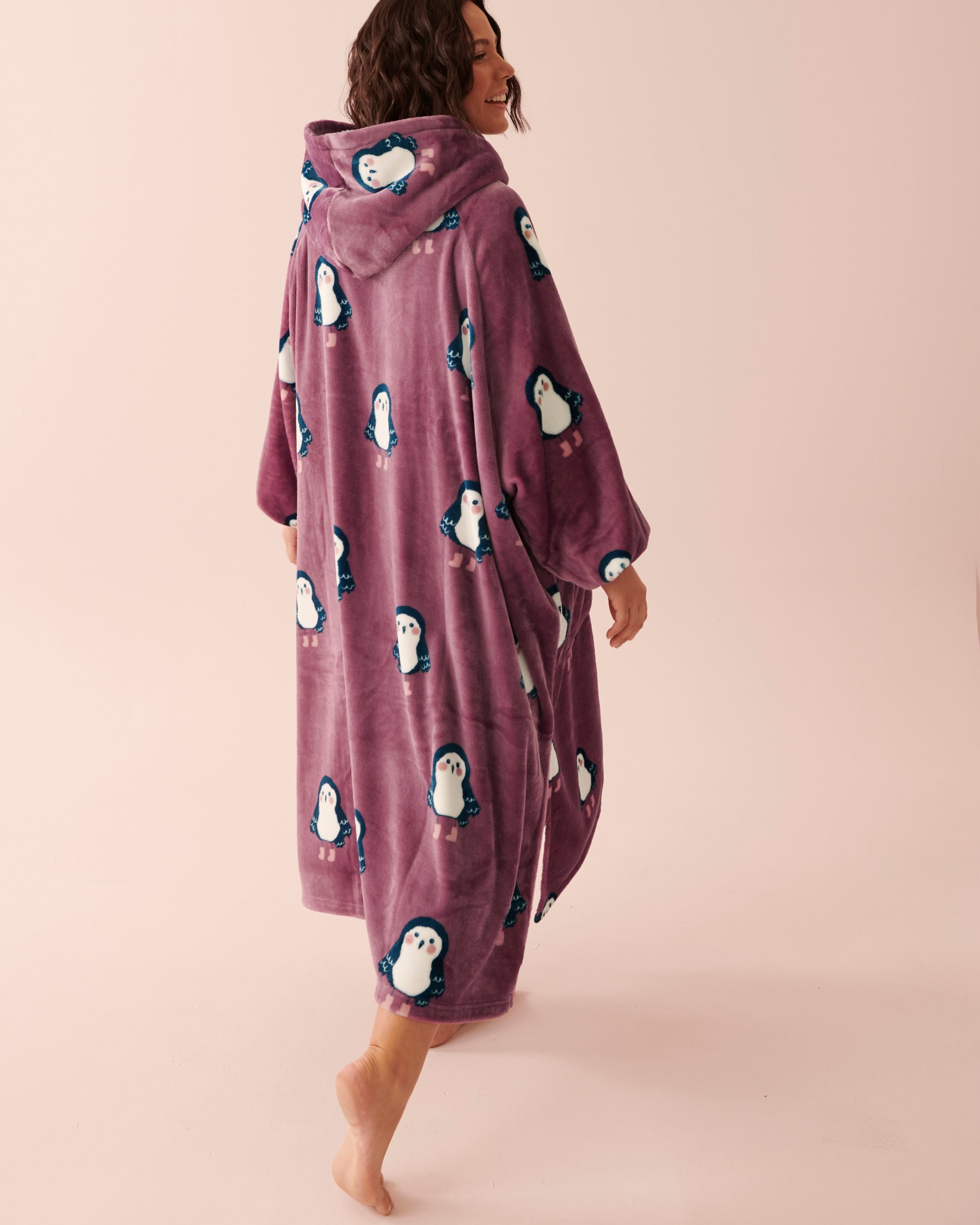 LA VIE EN ROSE Night Owl Soft Plush Oversized Hoodie Owl 40700282 - View2