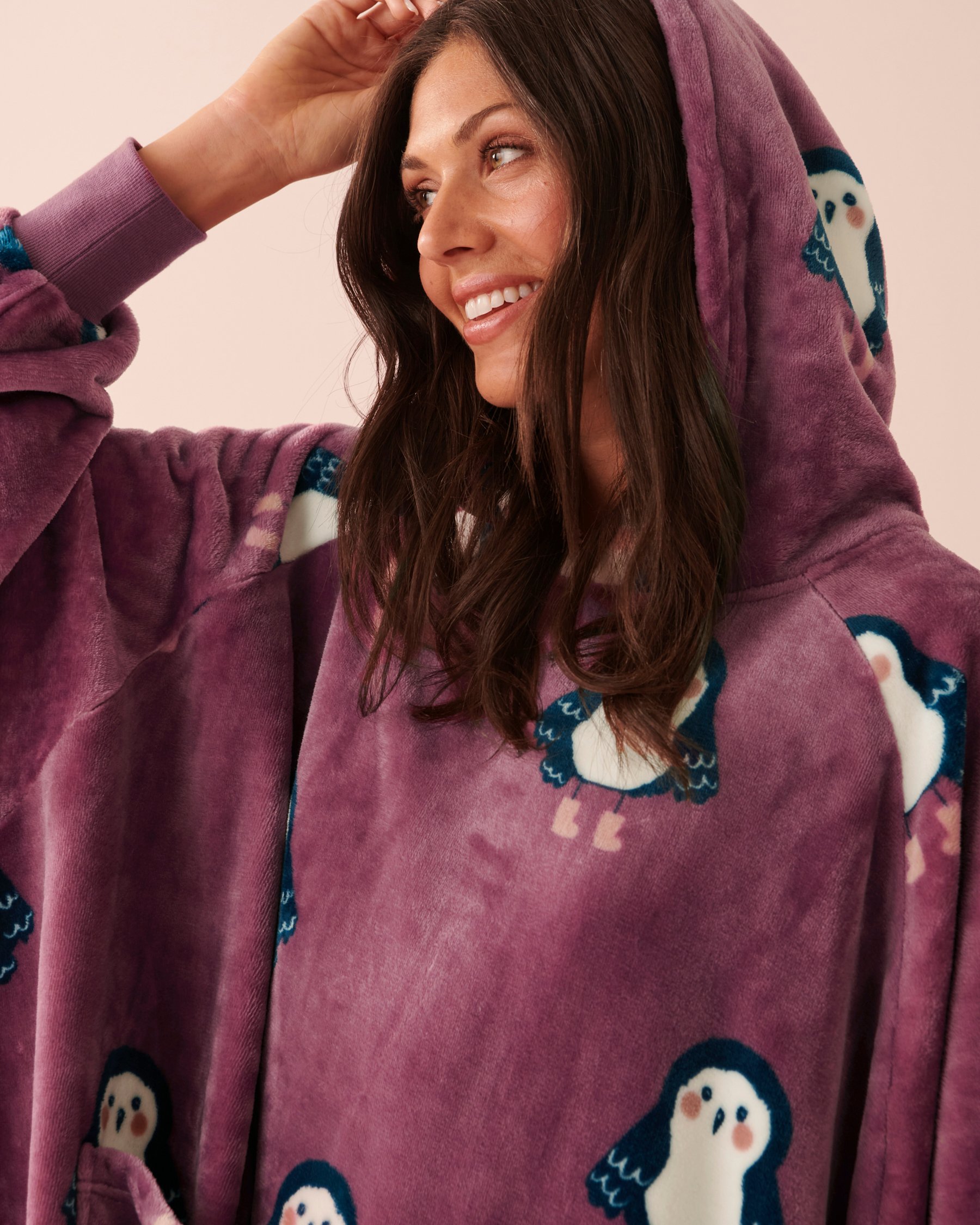 LA VIE EN ROSE Night Owl Soft Plush Oversized Hoodie Owl 40700282 - View8