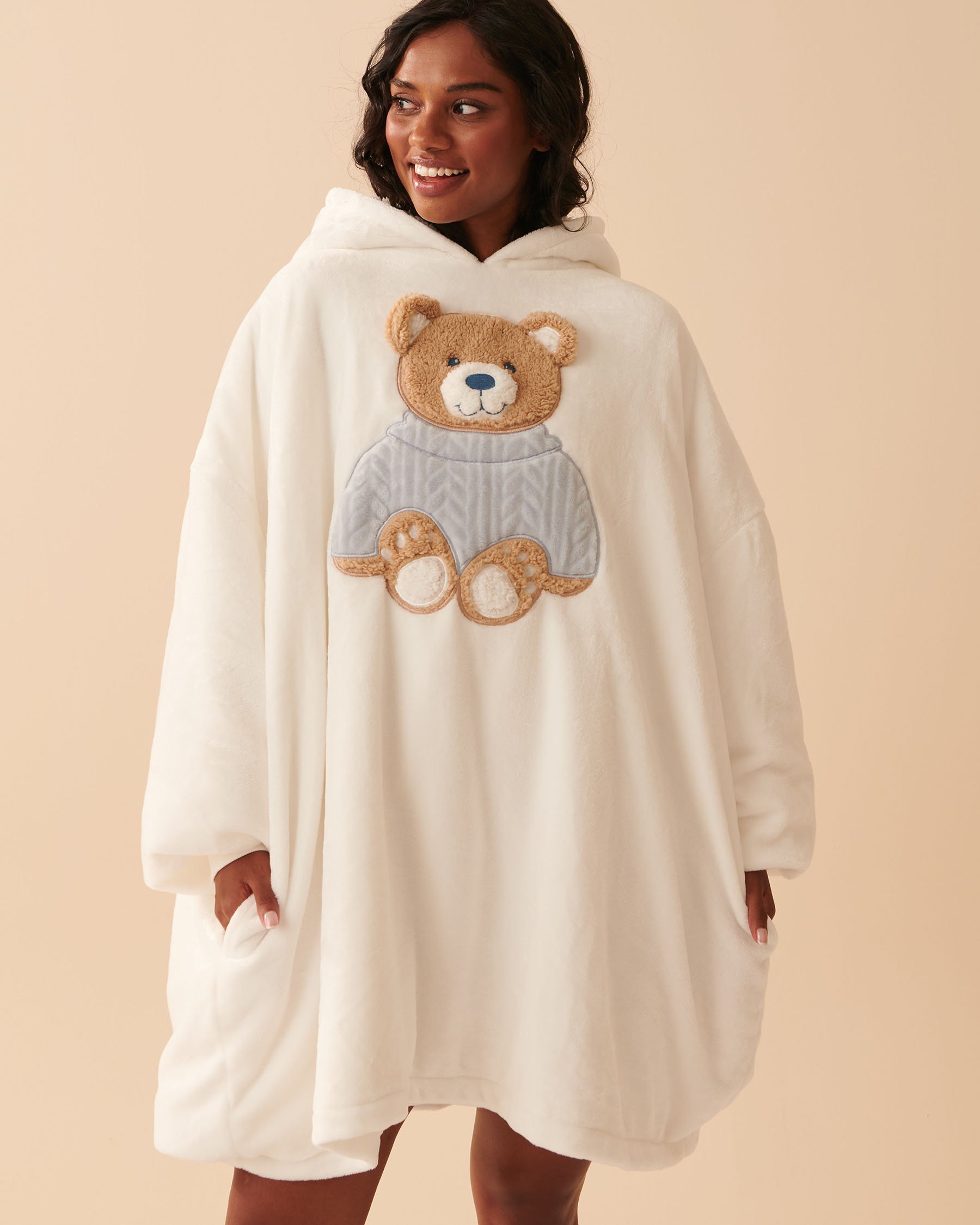 LA VIE EN ROSE Chandail surdimensionné à motif ourson Blanc neige 40700281 - View1