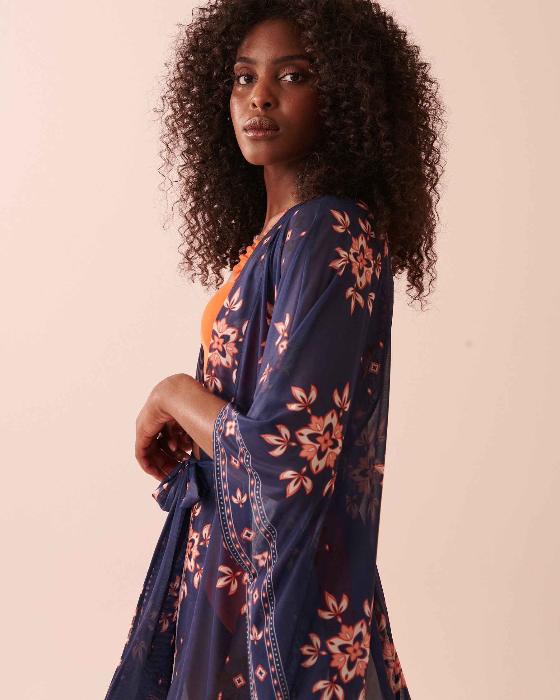 LA VIE EN ROSE AQUA Caftan avec ouverture en résille imprimée Havre bohème 80400043 - View5