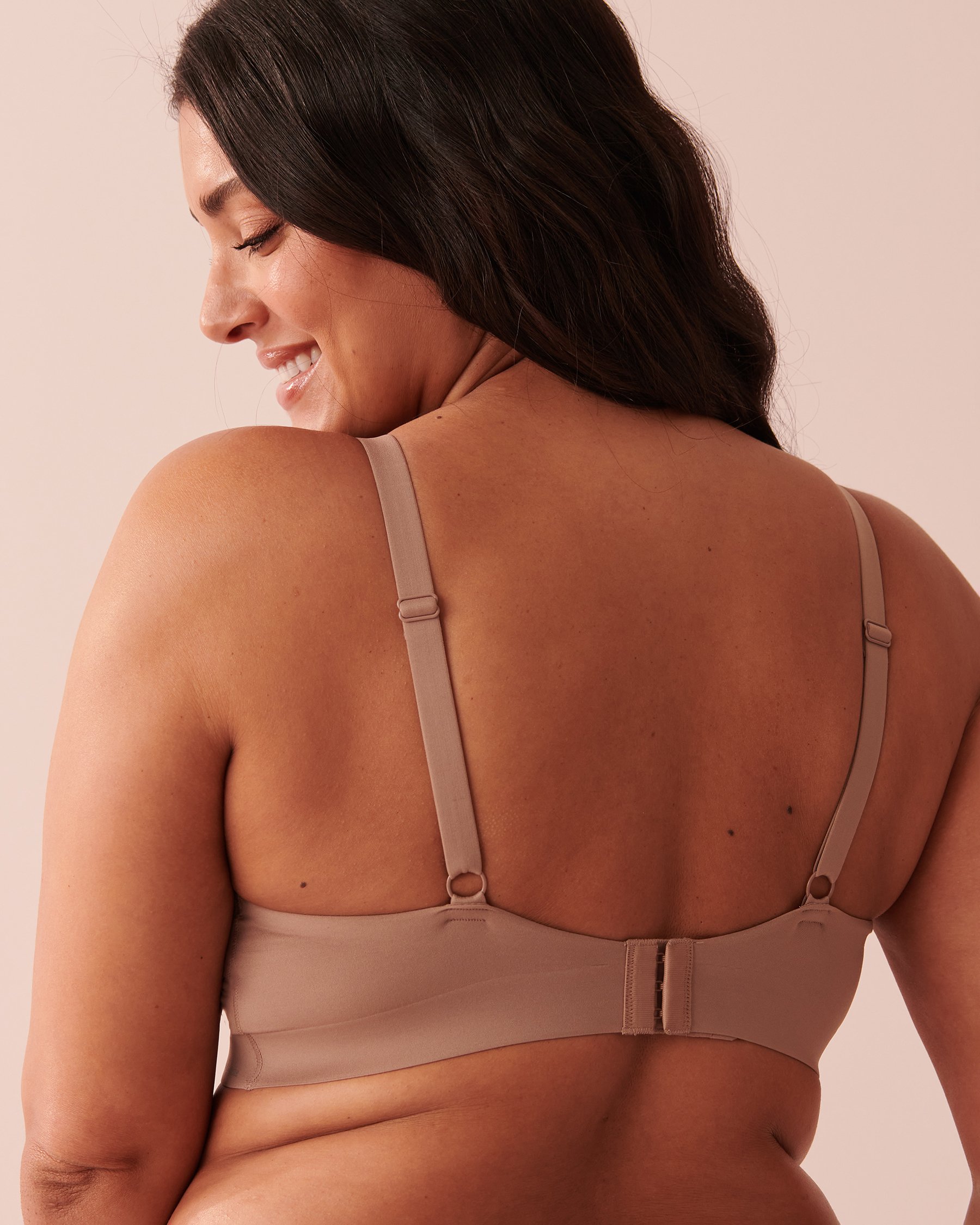 LA VIE EN ROSE Sheer Mesh Bralette Mocha 10100112 - View2