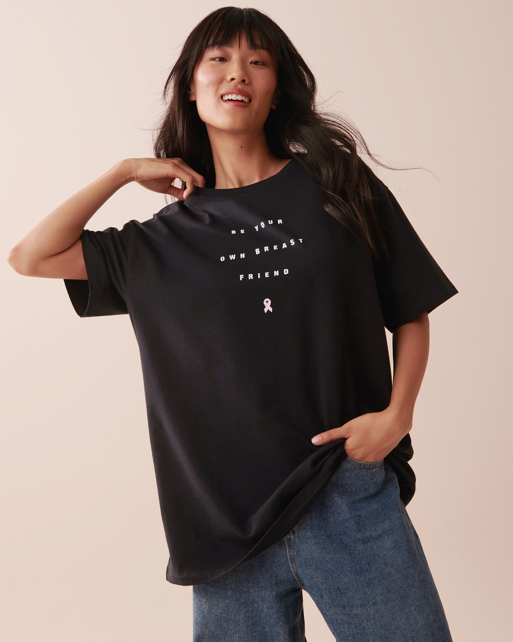 LA VIE EN ROSE Be Your Own Breast Friend T-shirt Black 90400009 - View1