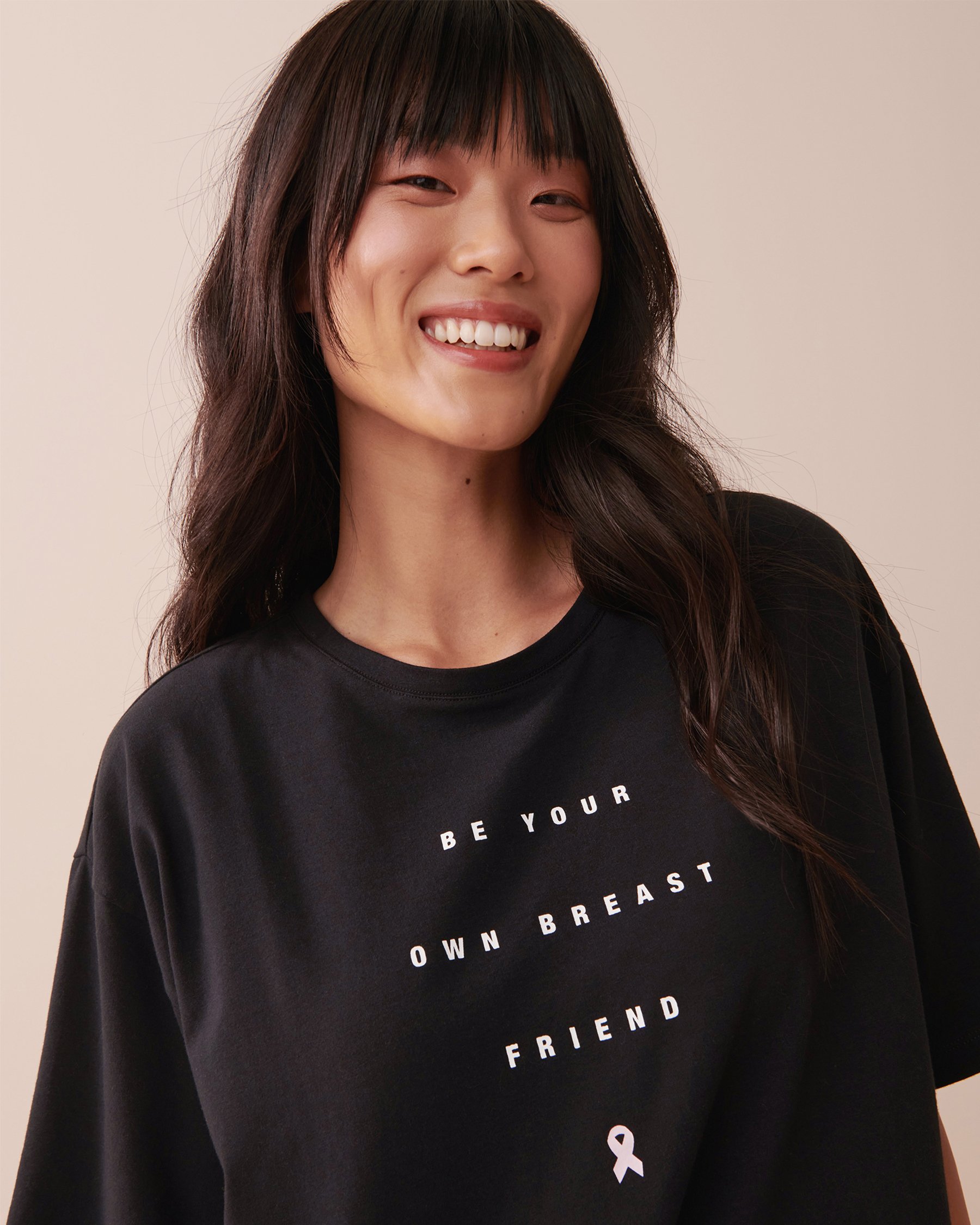 LA VIE EN ROSE Be Your Own Breast Friend T-shirt Black 90400009 - View4