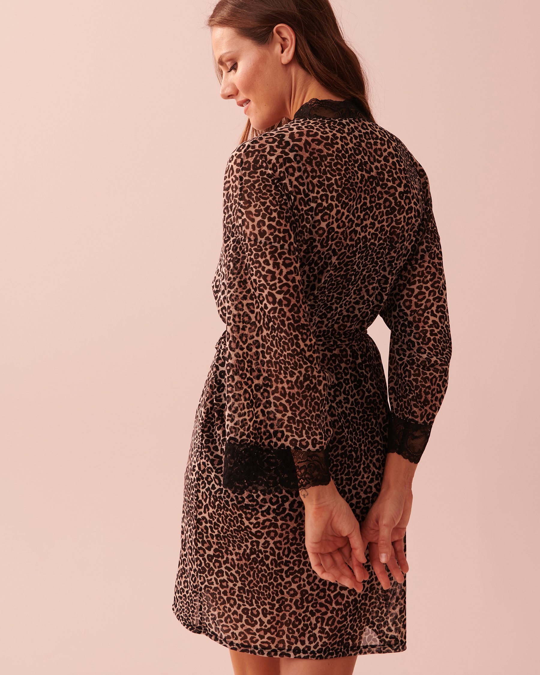 LA VIE EN ROSE Leopard Print Lace Trim Mesh Kimono Leopard 60600060 - View3
