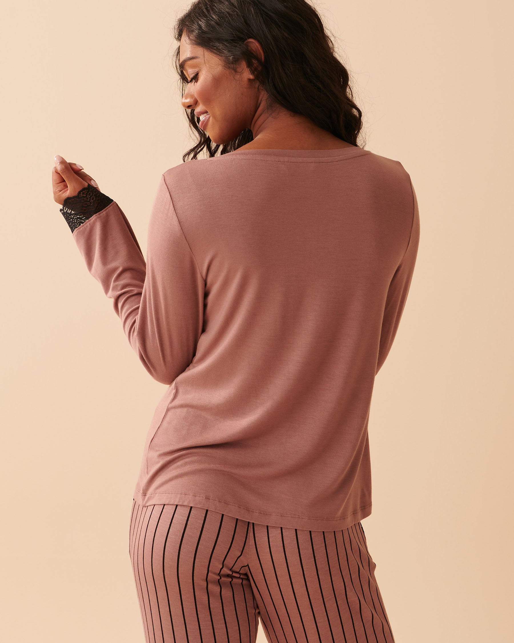 LA VIE EN ROSE Soft Jersey Long Sleeve Shirt Mocha 40100489 - View2