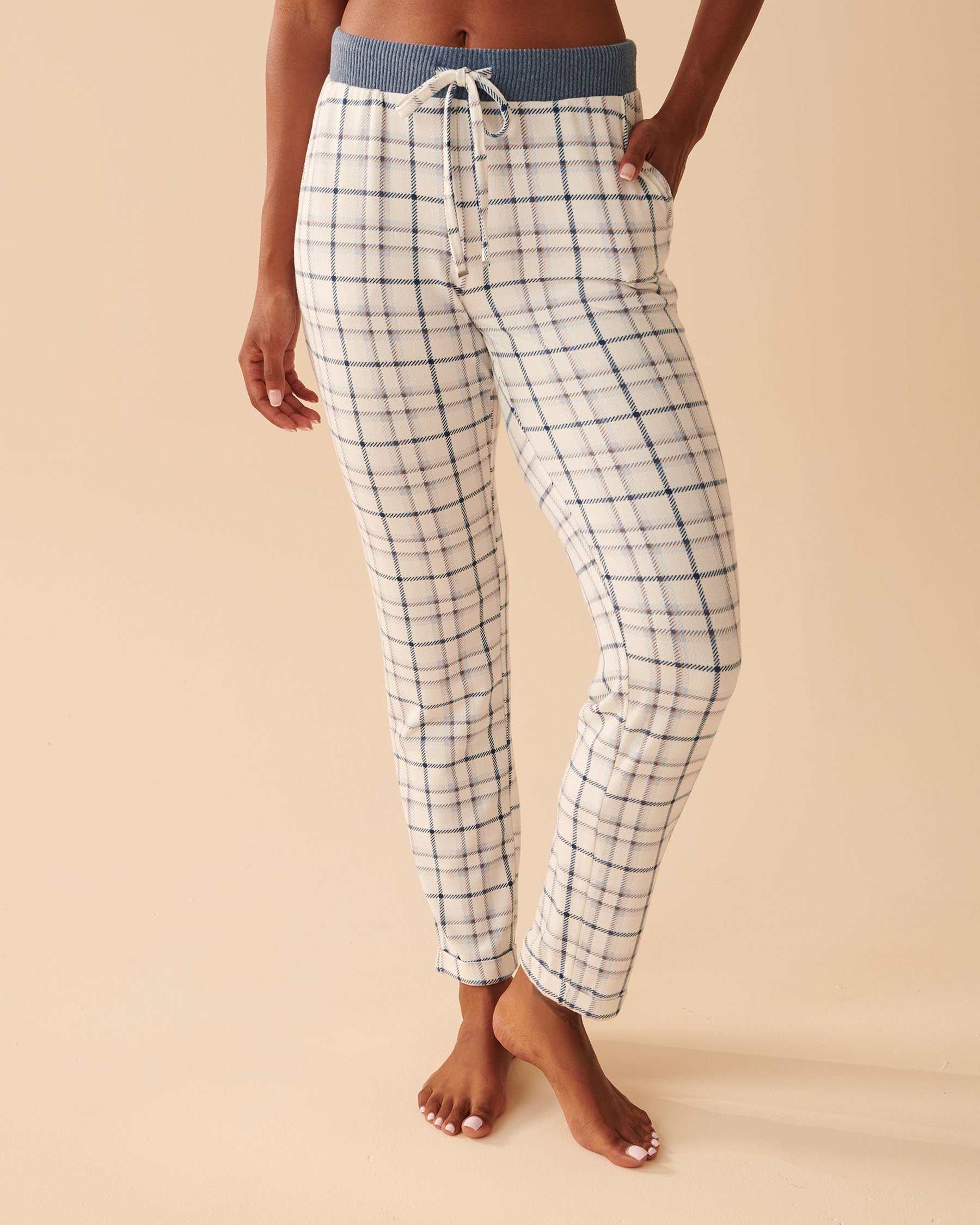 LA VIE EN ROSE Soft Knit Pajama Pants Small blue plaid 40200473 - View1