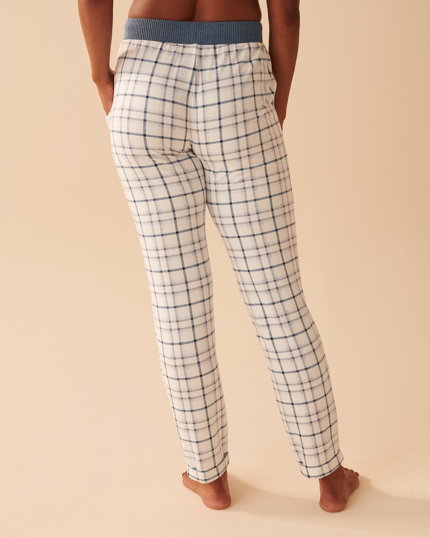LA VIE EN ROSE Soft Knit Pajama Pants Small blue plaid 40200473 - View2
