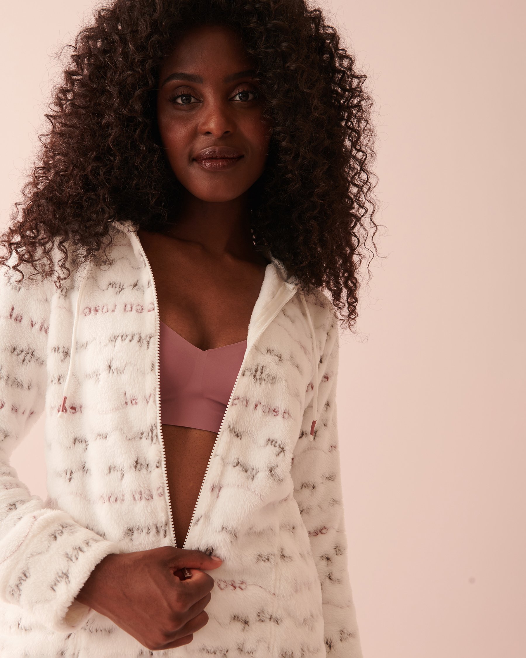 LA VIE EN ROSE Soft Plush Hooded Cardigan ME time 40200477 - View3