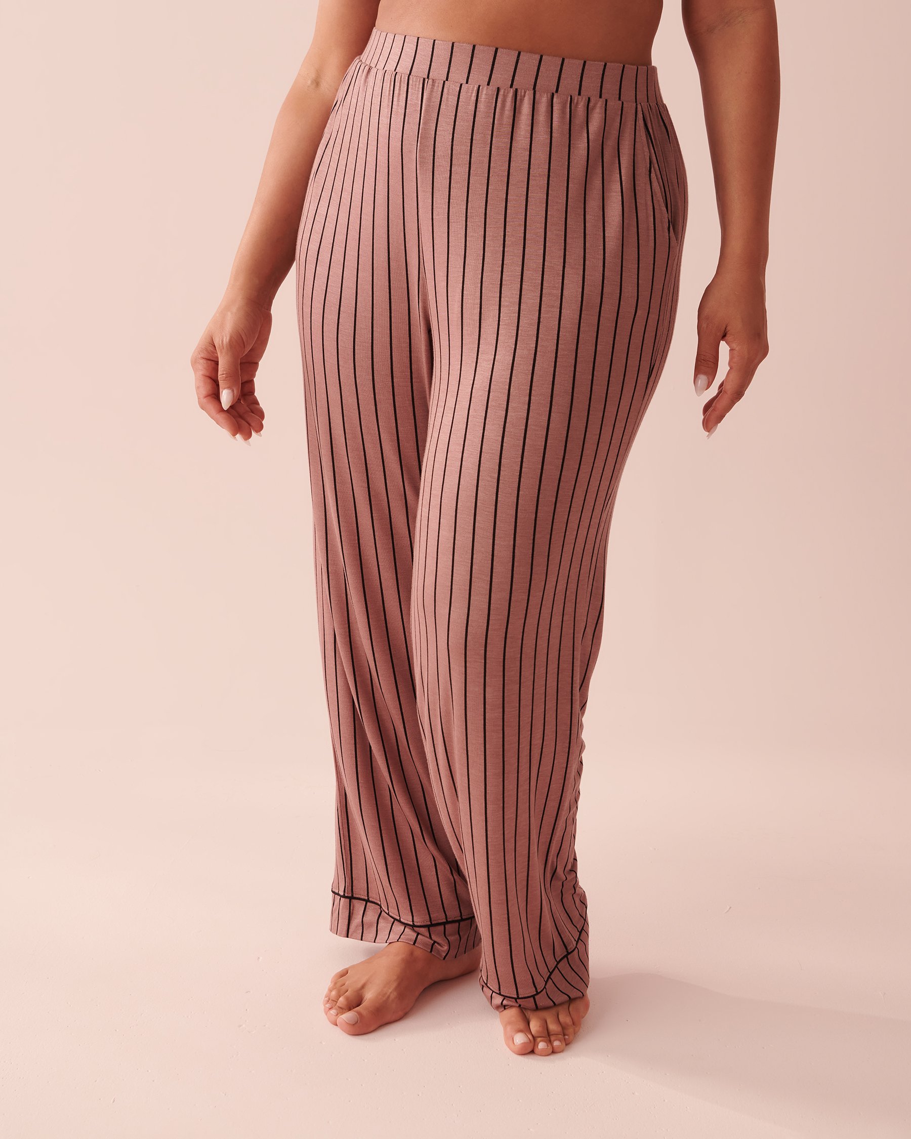 LA VIE EN ROSE Soft Jersey Pajama Pants Chic stripes 40200483 - View1