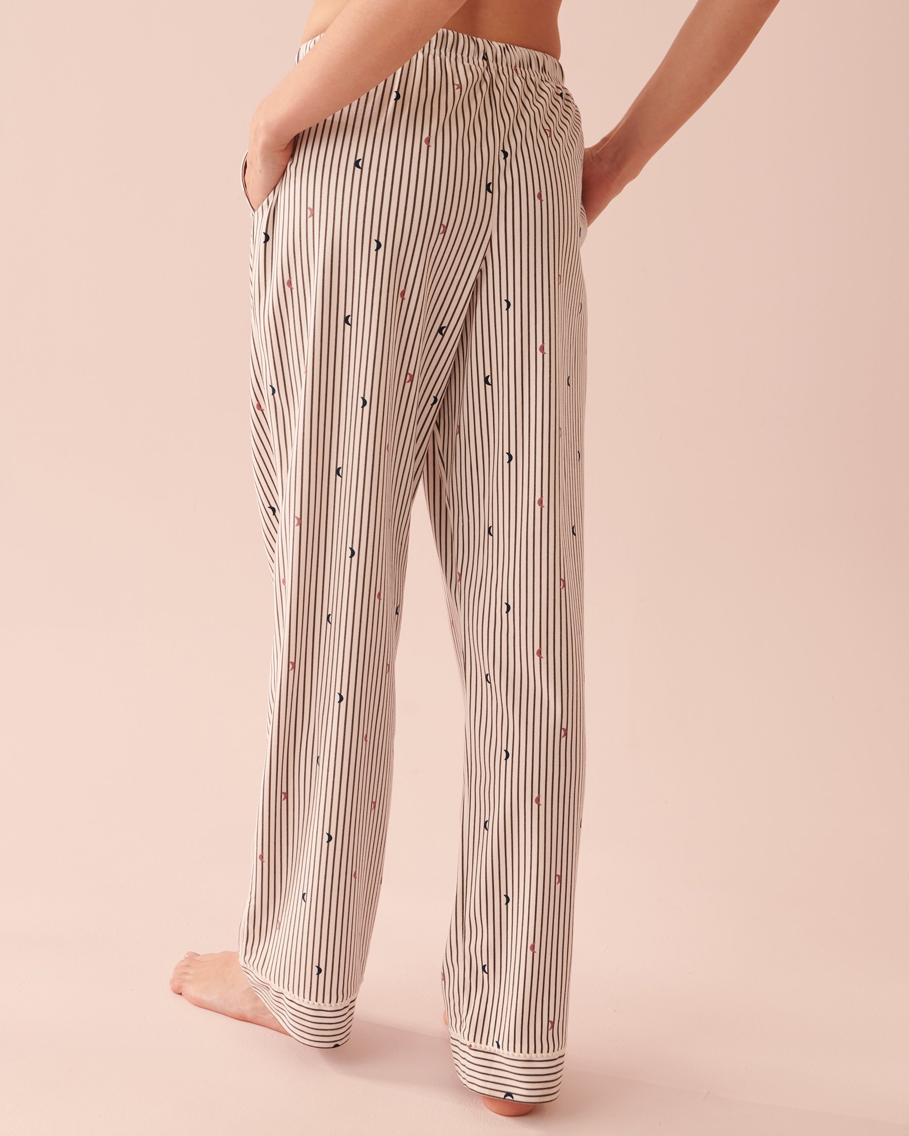 LA VIE EN ROSE Ensemble pyjama chemisier luxueux en flanelle Rayures et lune 40400053 - Voir10