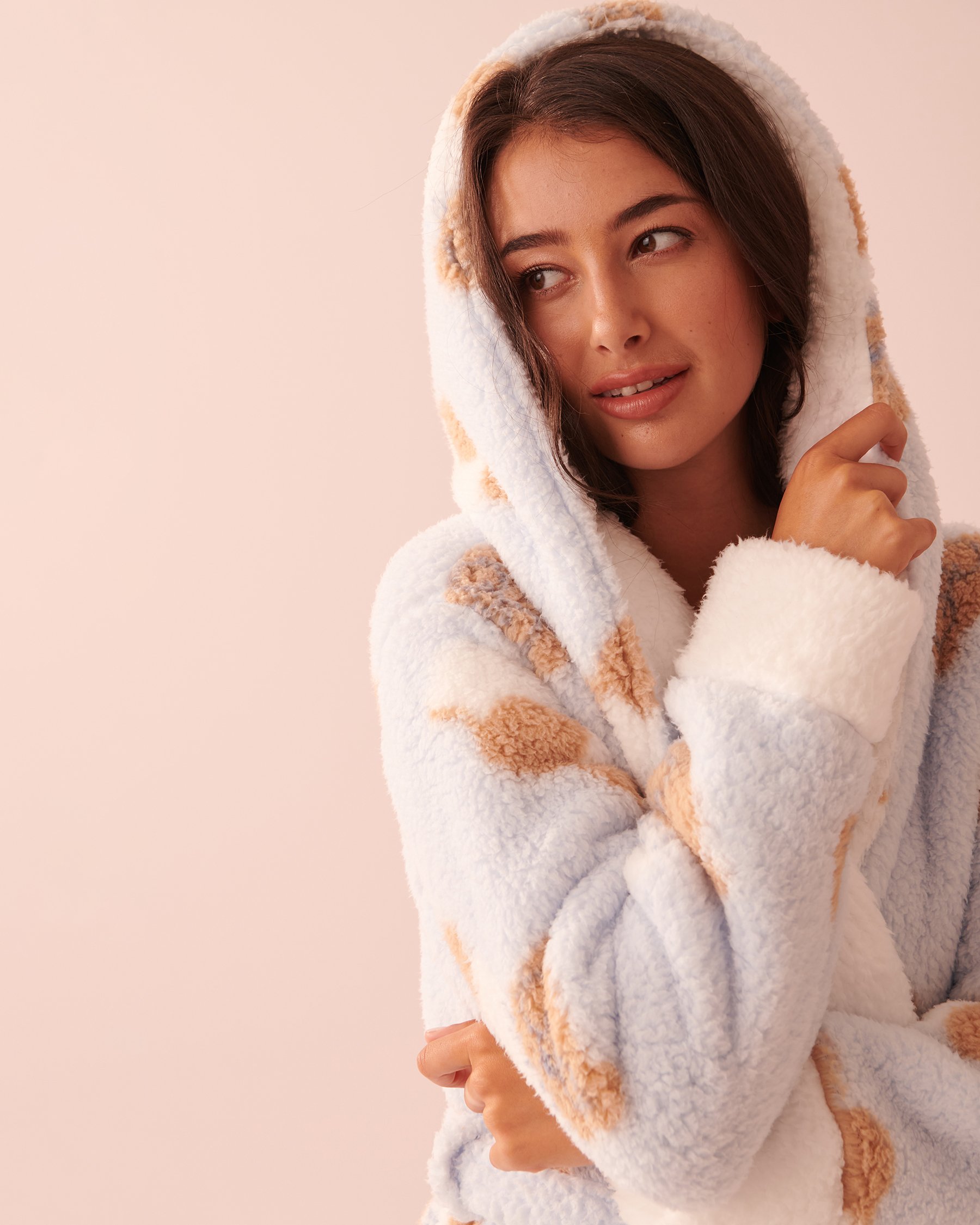 LA VIE EN ROSE Nerdy Bear Sherpa Hooded Robe Nerdy bear 40600141 - View3