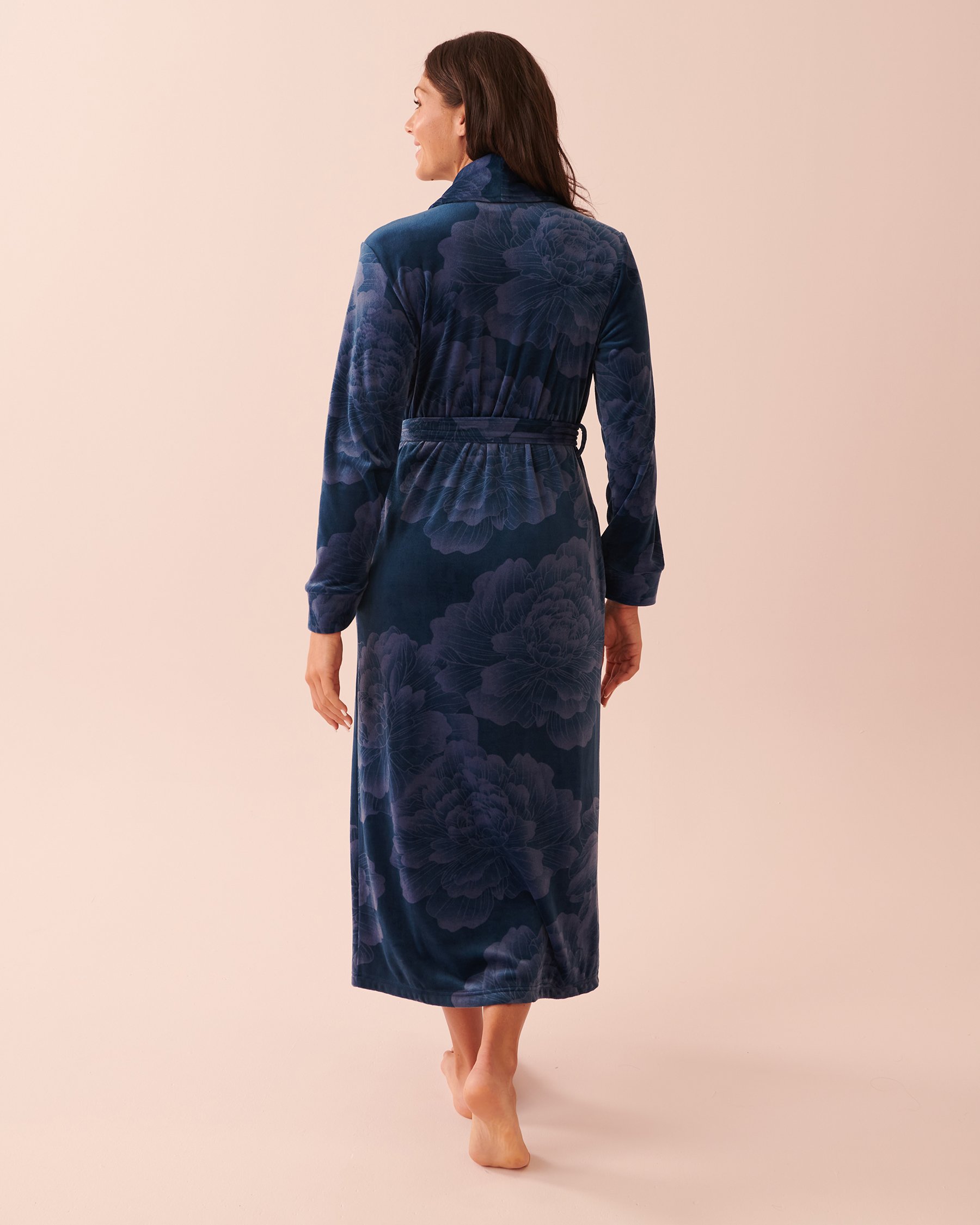 LA VIE EN ROSE Velvety Softness Long Robe Midnight peony 40600142 - View2