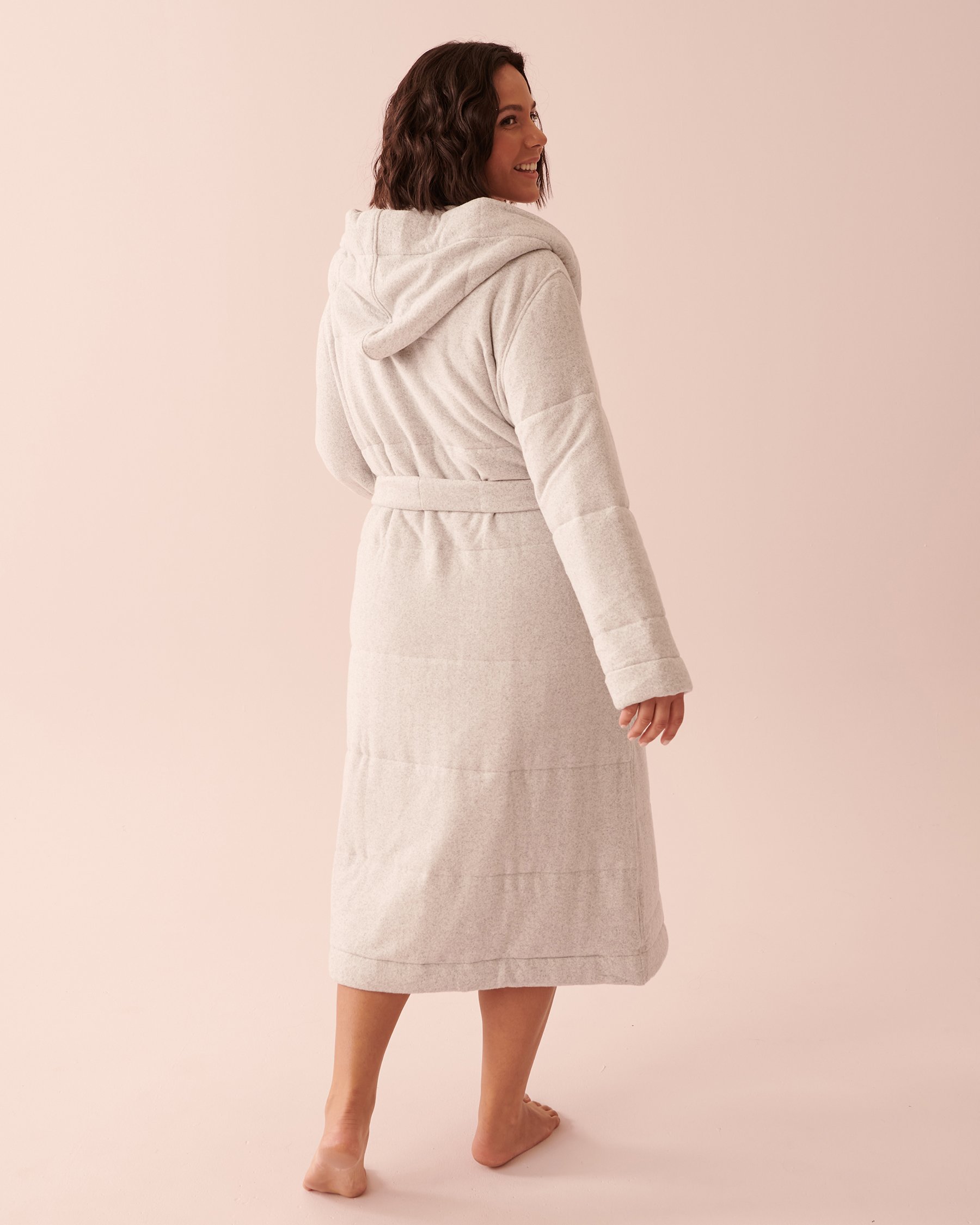 LA VIE EN ROSE Soft Knit Quilted Hooded Robe Dusty grey 40600143 - View4